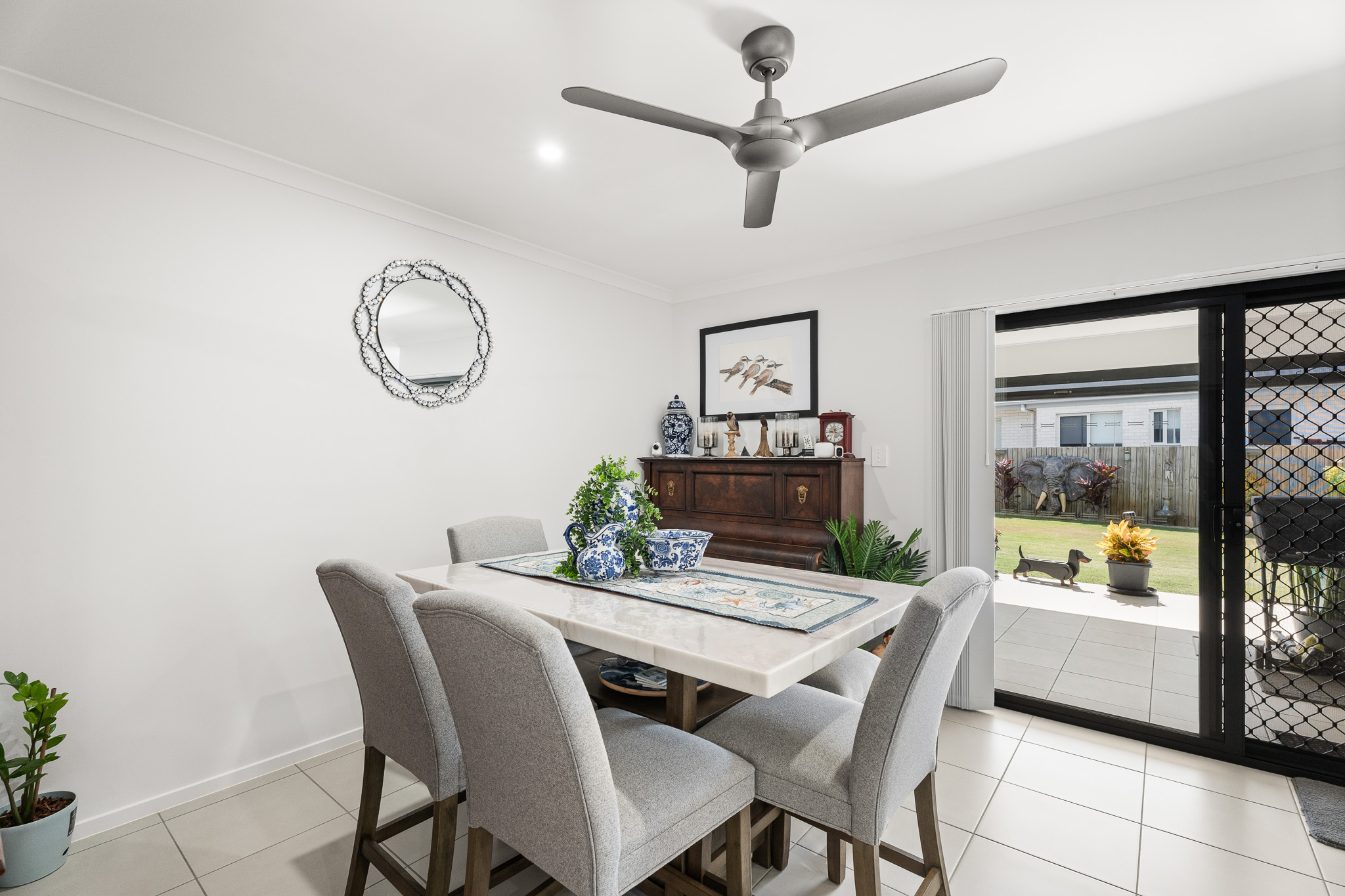 64 Porpita Circuit, TOOGOOM, QLD 4655 AUS