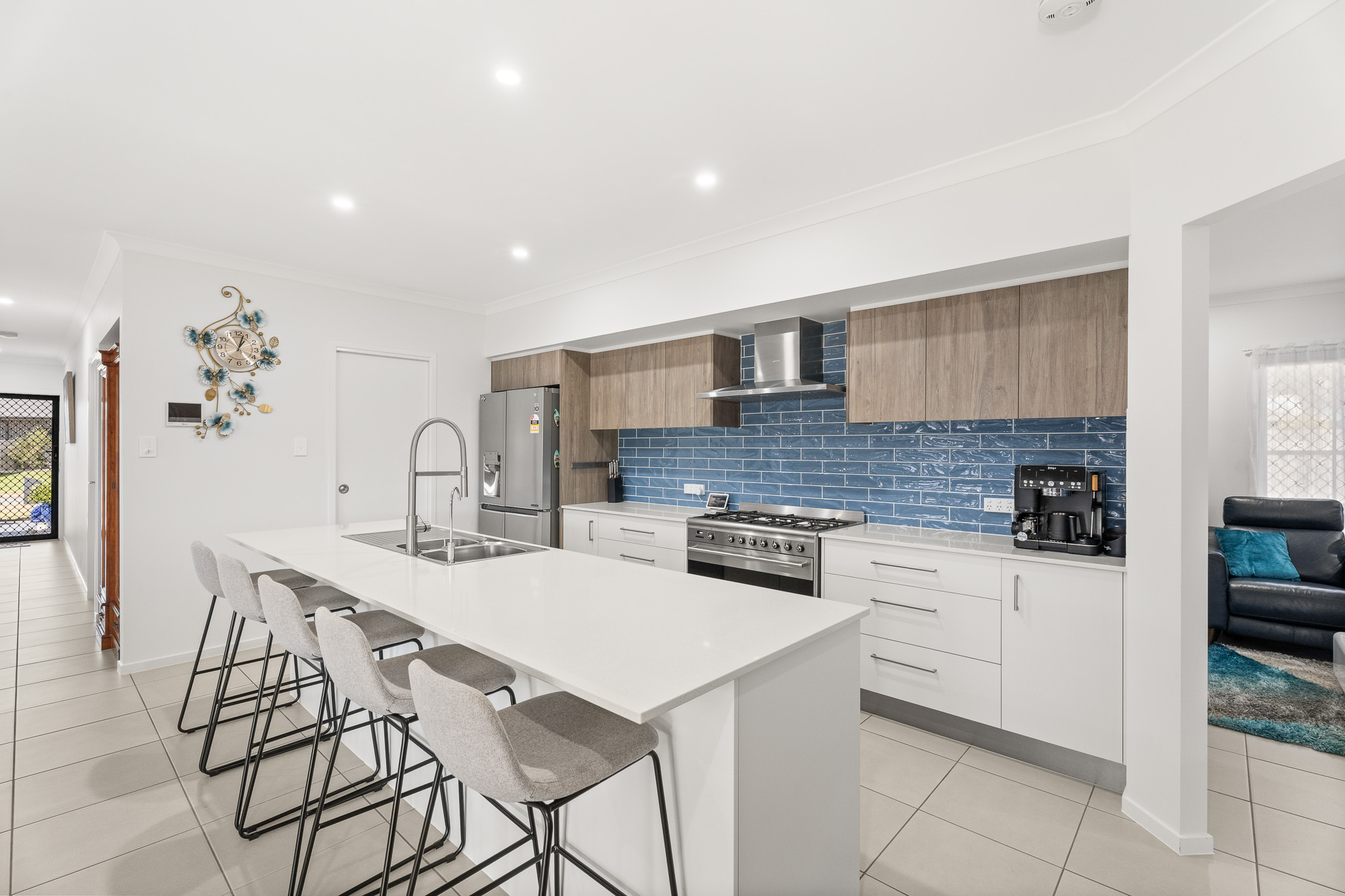 64 Porpita Circuit, TOOGOOM, QLD 4655 AUS