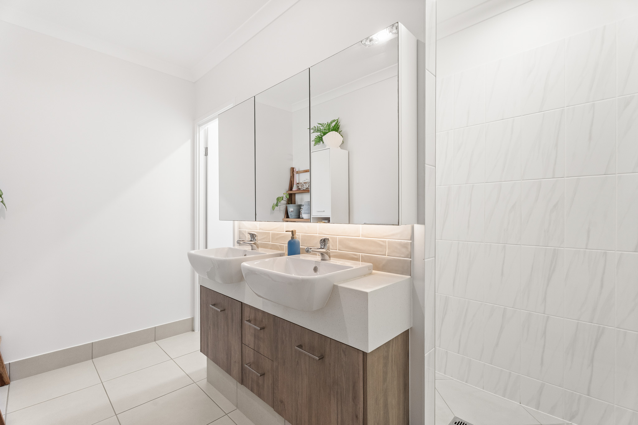 64 Porpita Circuit, TOOGOOM, QLD 4655 AUS