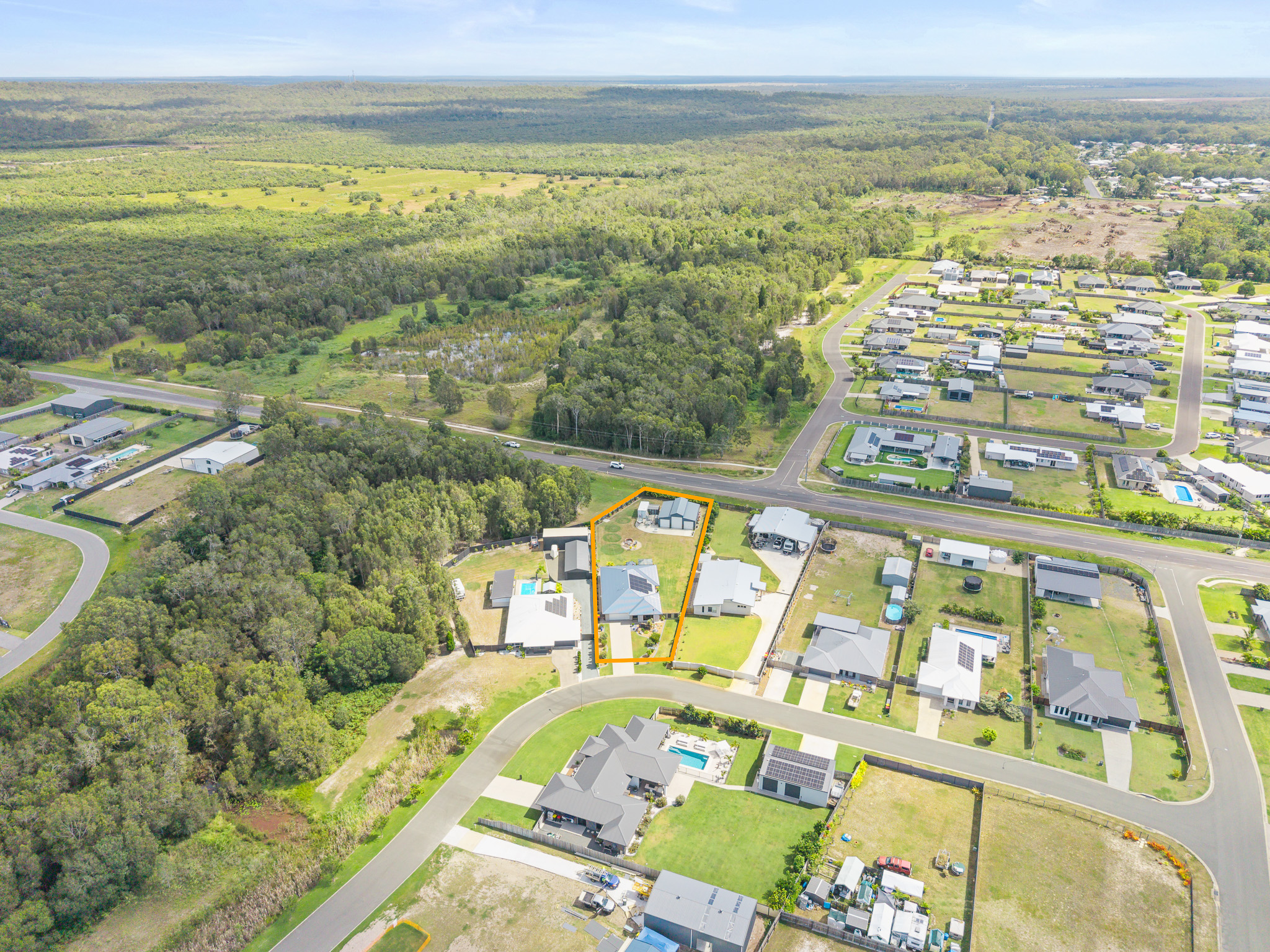 64 Porpita Circuit, TOOGOOM, QLD 4655 AUS