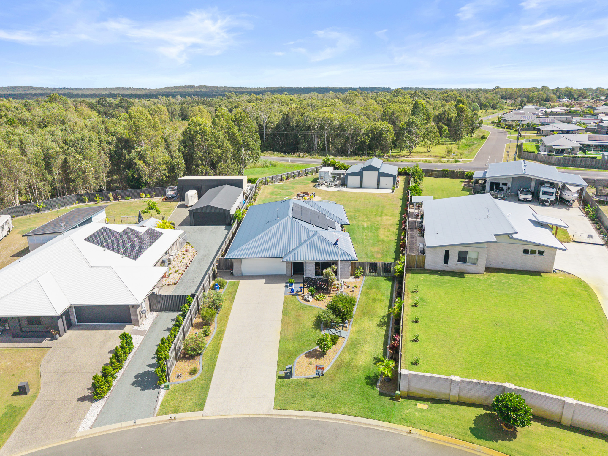 64 Porpita Circuit, TOOGOOM, QLD 4655 AUS