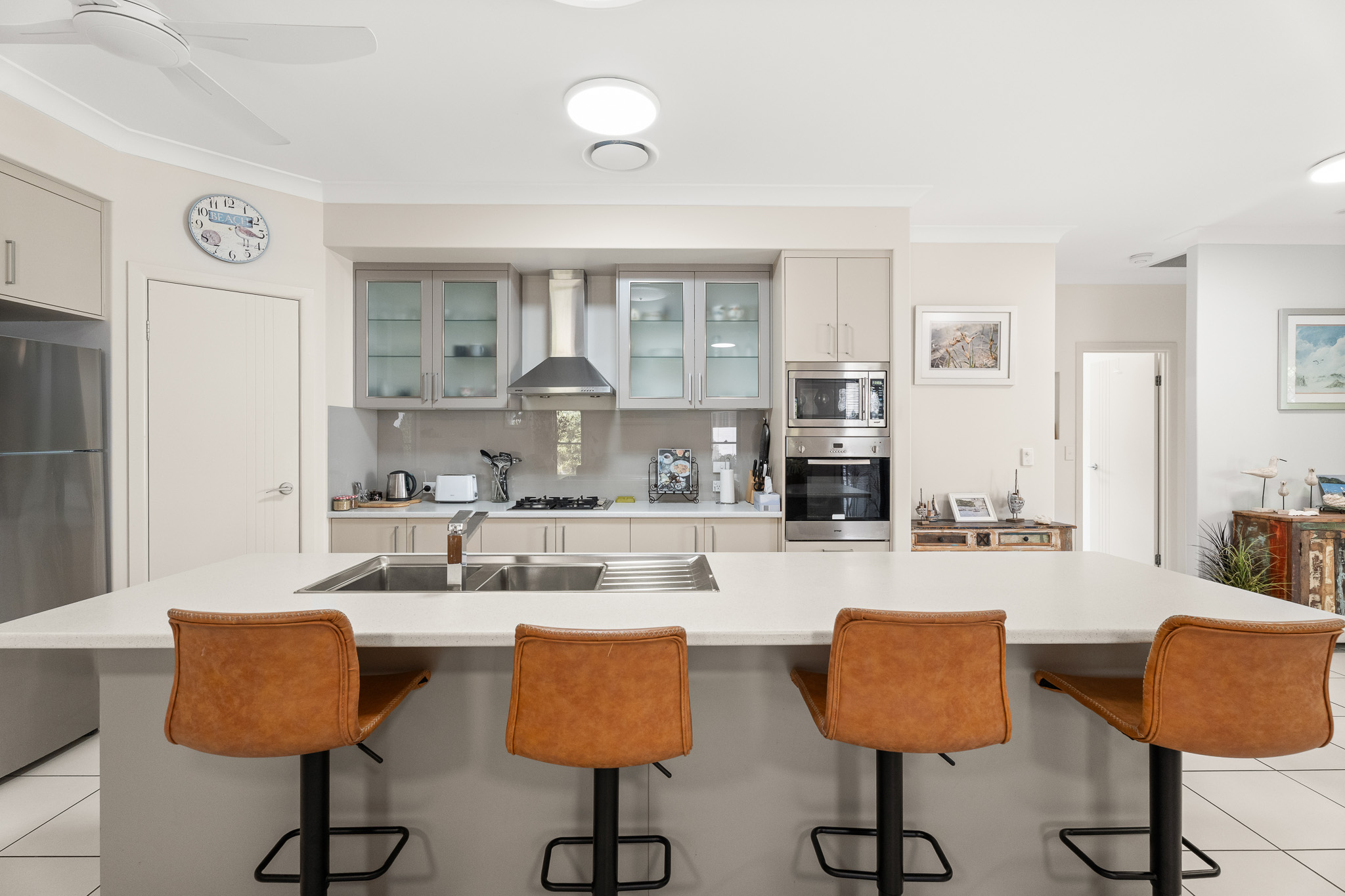 51 Ocean Street, TORQUAY, QLD 4655 AUS