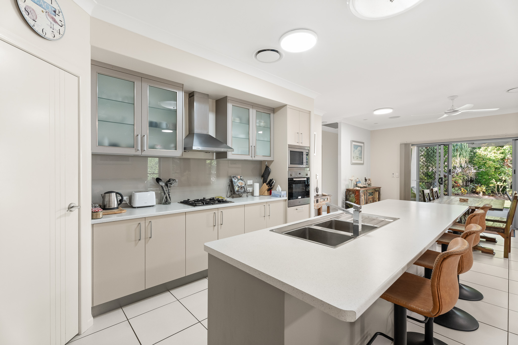 51 Ocean Street, TORQUAY, QLD 4655 AUS