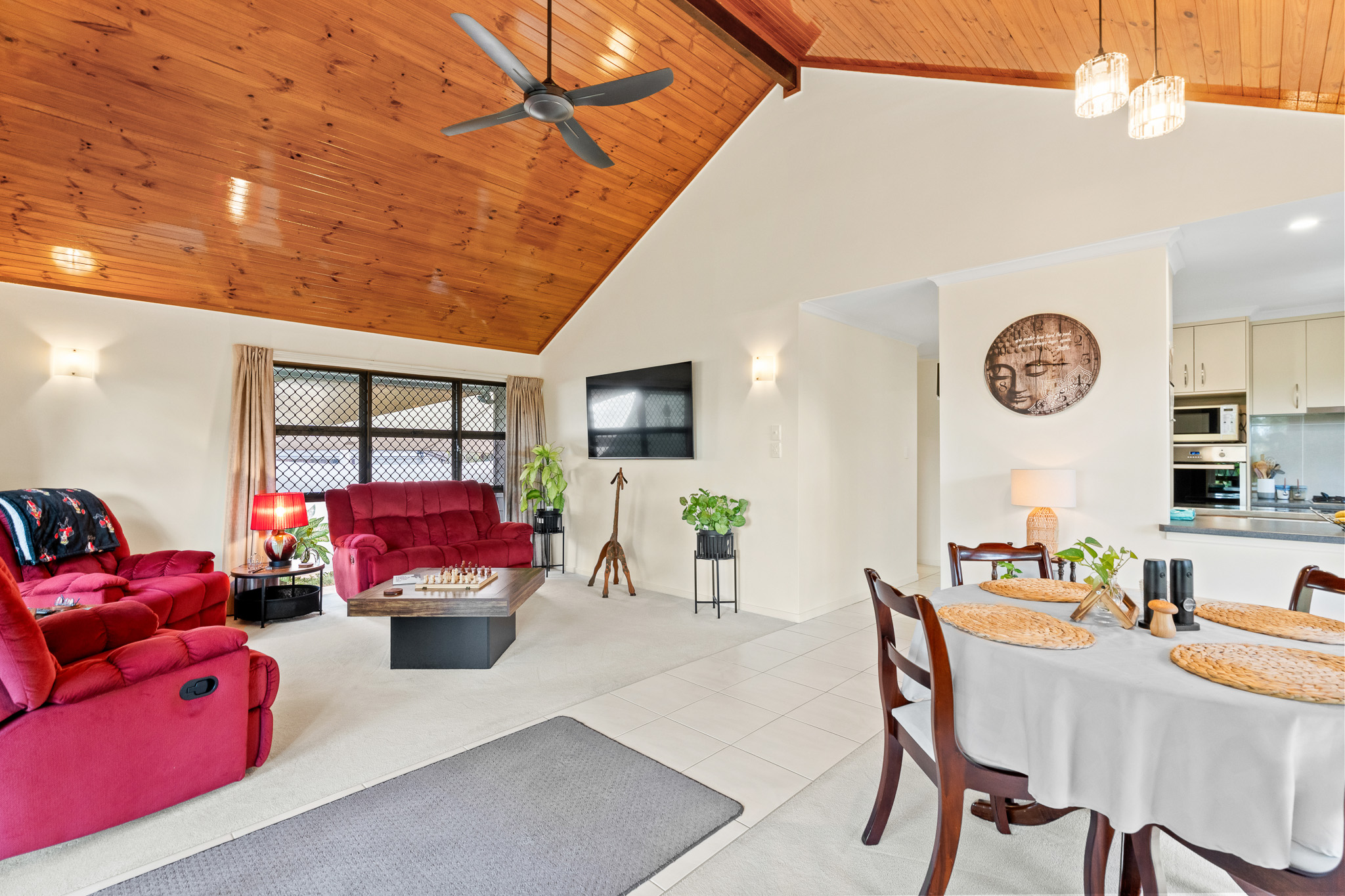 TORQUAY, QLD 4655 AUS