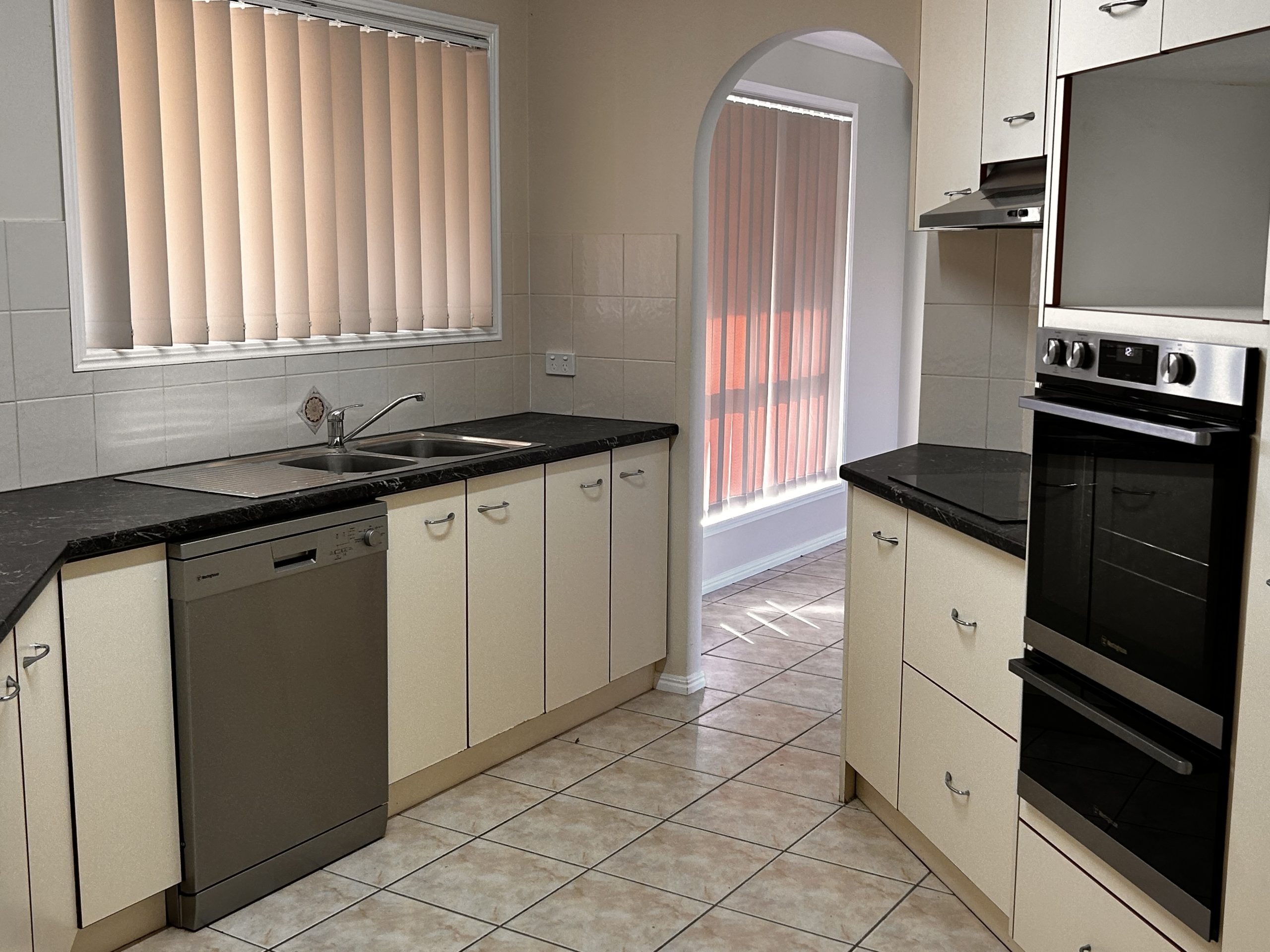 23 Jonwest Close, TORQUAY, QLD 4655 AUS