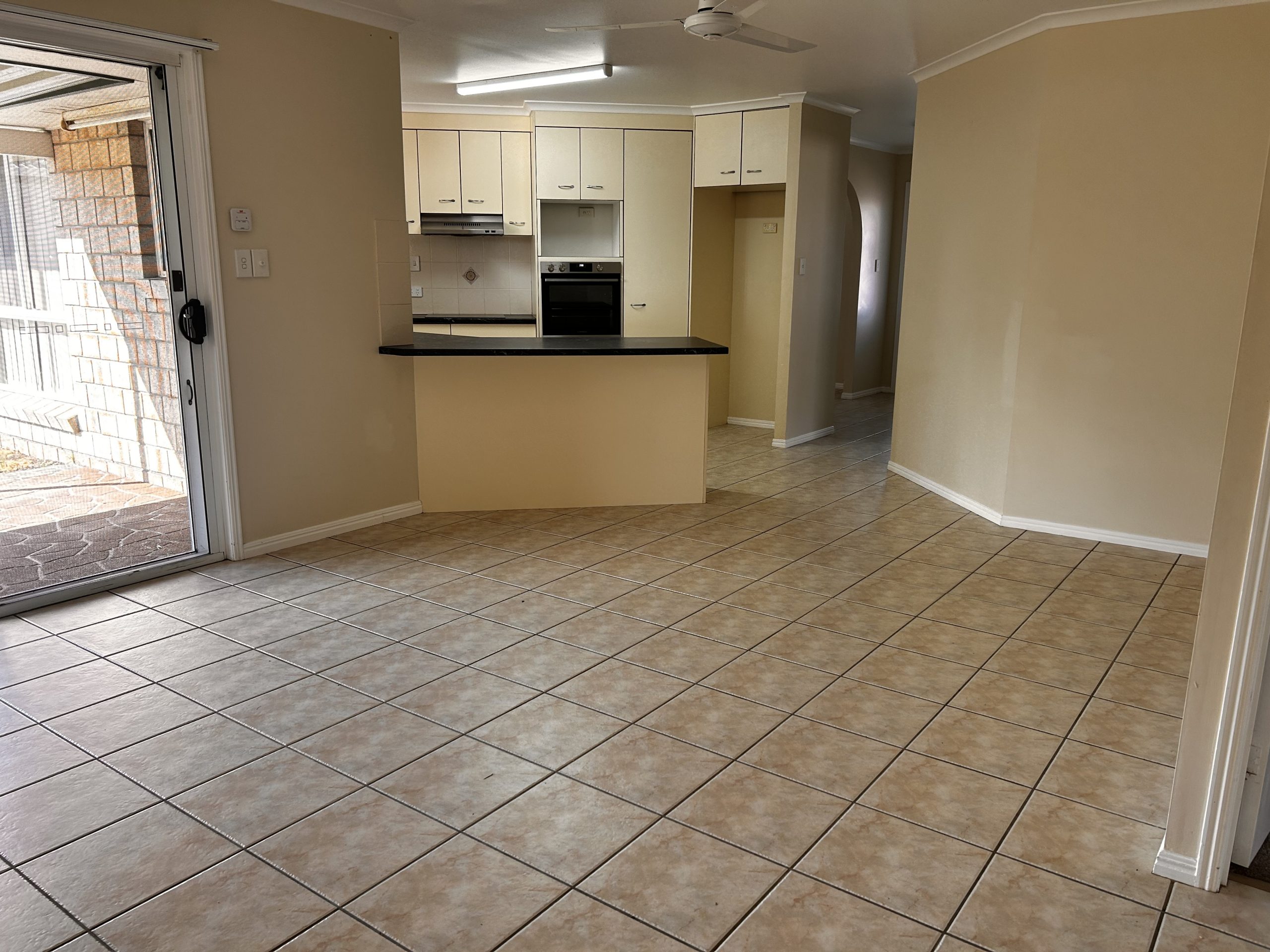 23 Jonwest Close, TORQUAY, QLD 4655 AUS