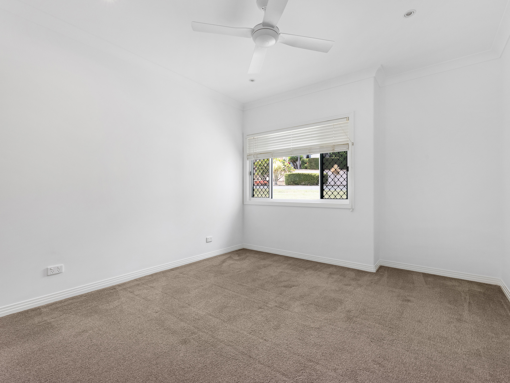 34 Highview Drive, CRAIGNISH, QLD 4655 AUS