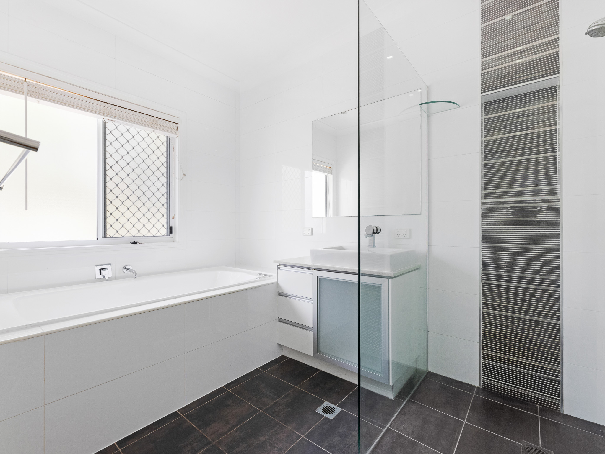 34 Highview Drive, CRAIGNISH, QLD 4655 AUS