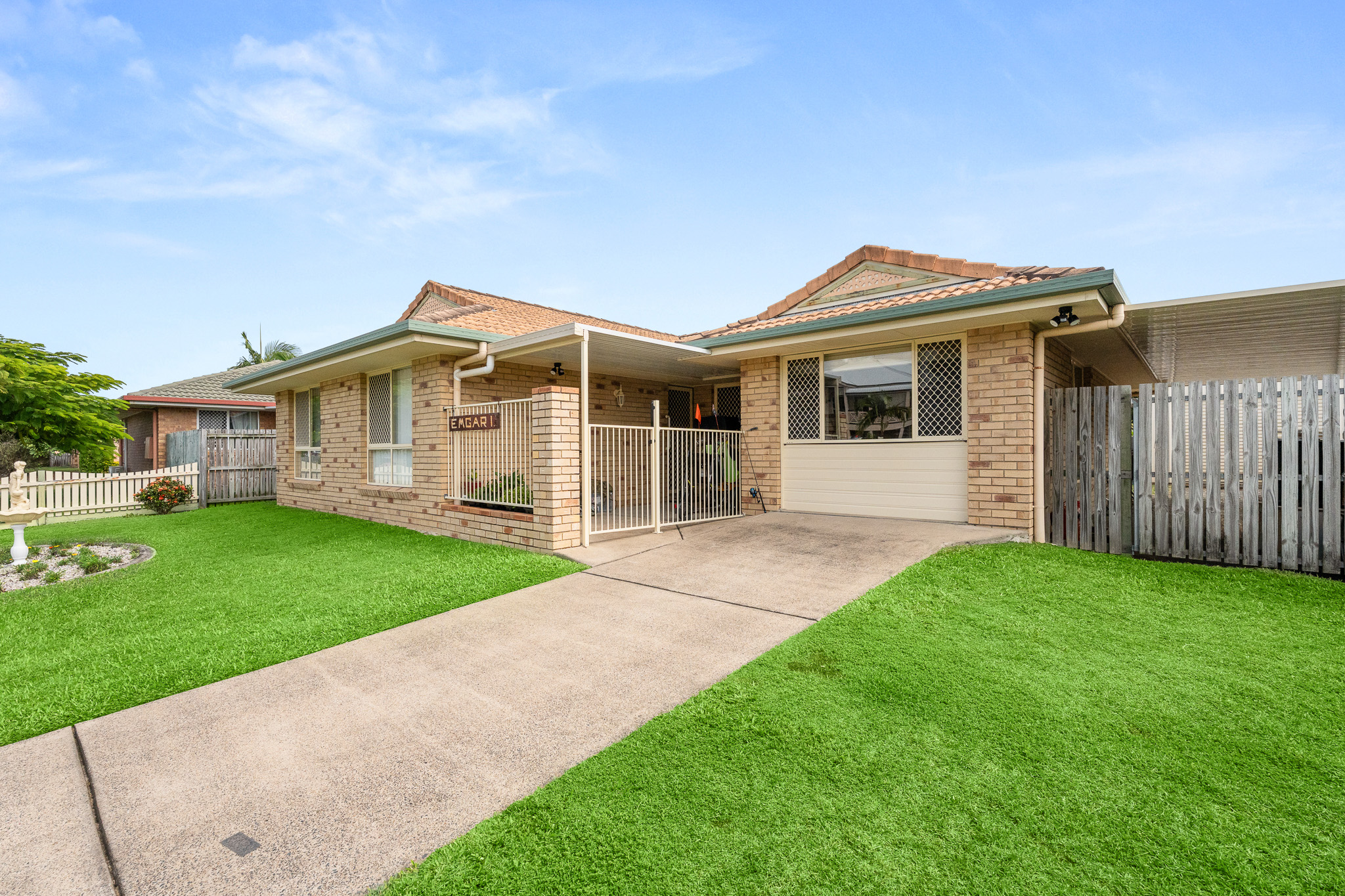 17 Foreshore Drive, URANGAN, QLD 4655 AUS