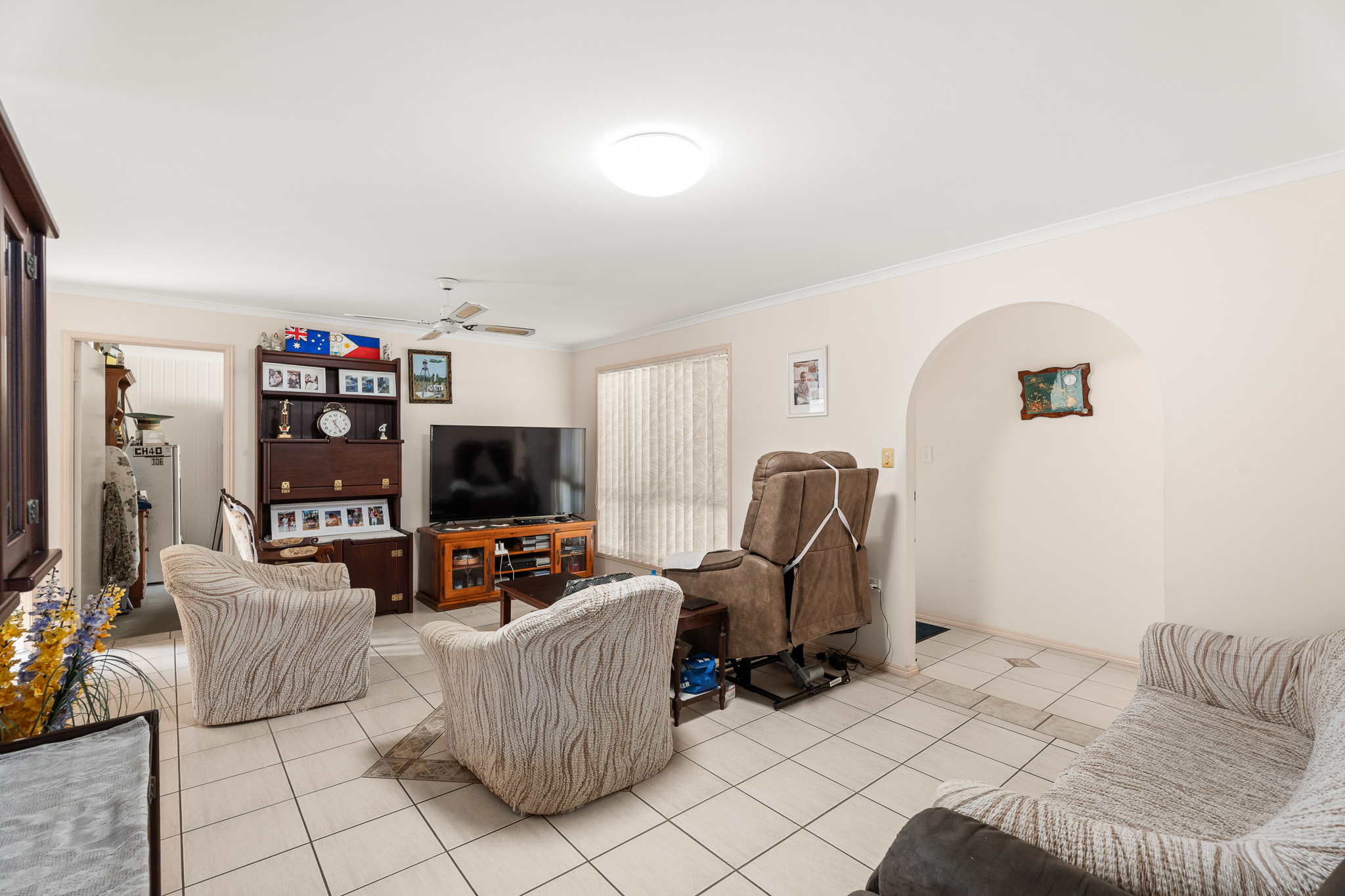 17 Foreshore Drive, URANGAN, QLD 4655 AUS