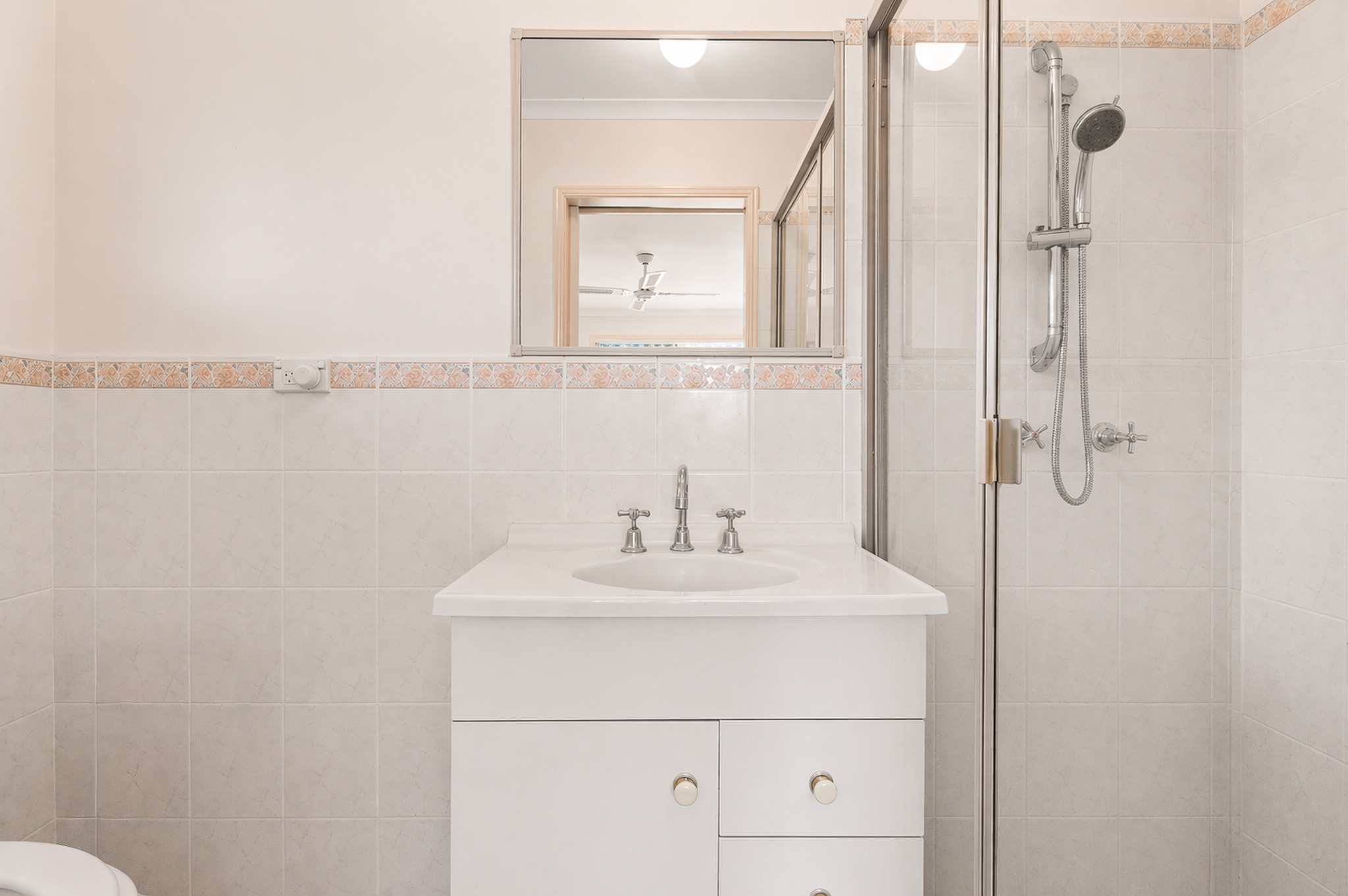 17 Foreshore Drive, URANGAN, QLD 4655 AUS