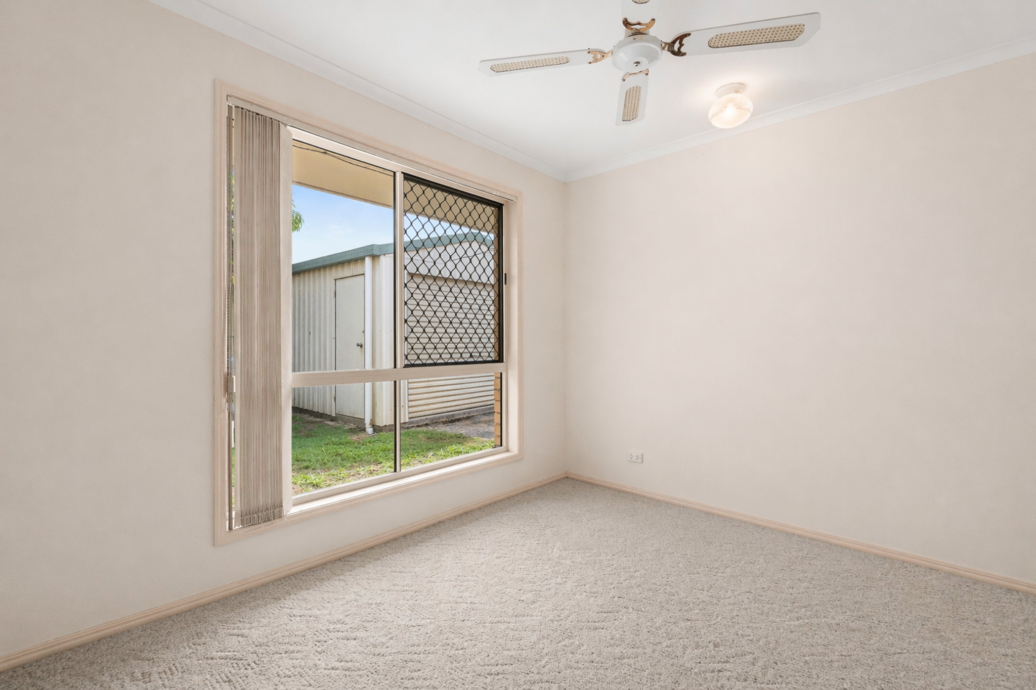 17 Foreshore Drive, URANGAN, QLD 4655 AUS