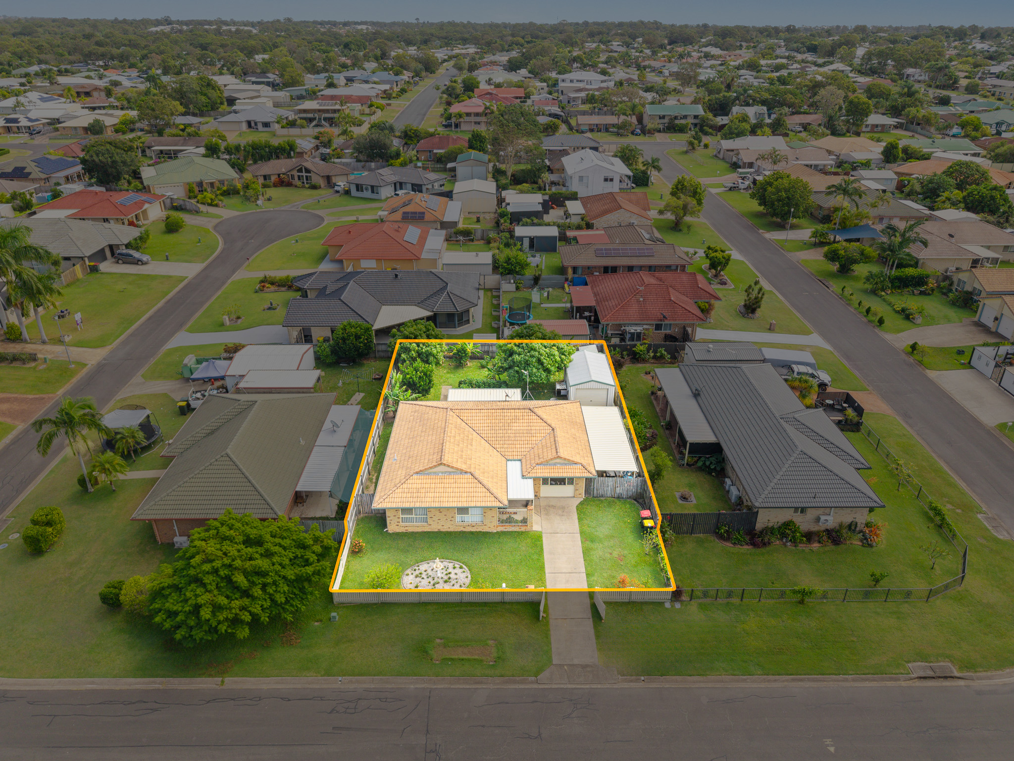 17 Foreshore Drive, URANGAN, QLD 4655 AUS