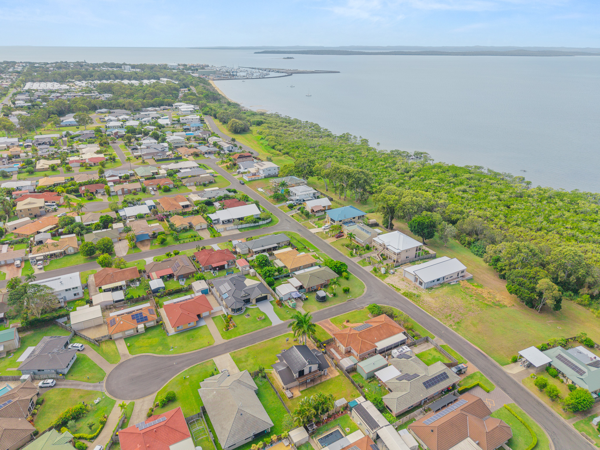 17 Foreshore Drive, URANGAN, QLD 4655 AUS