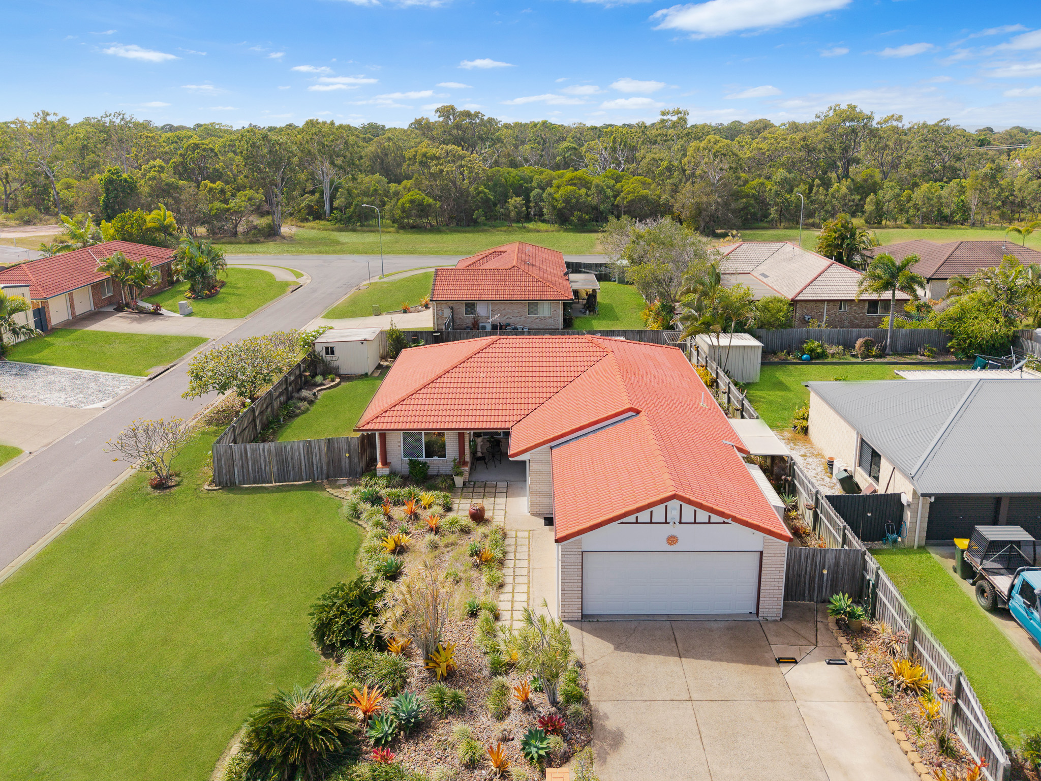 8 Topaz Circuit, URANGAN, QLD 4655 AUS