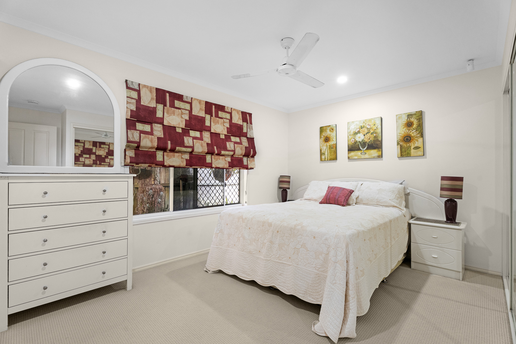 8 Topaz Circuit, URANGAN, QLD 4655 AUS