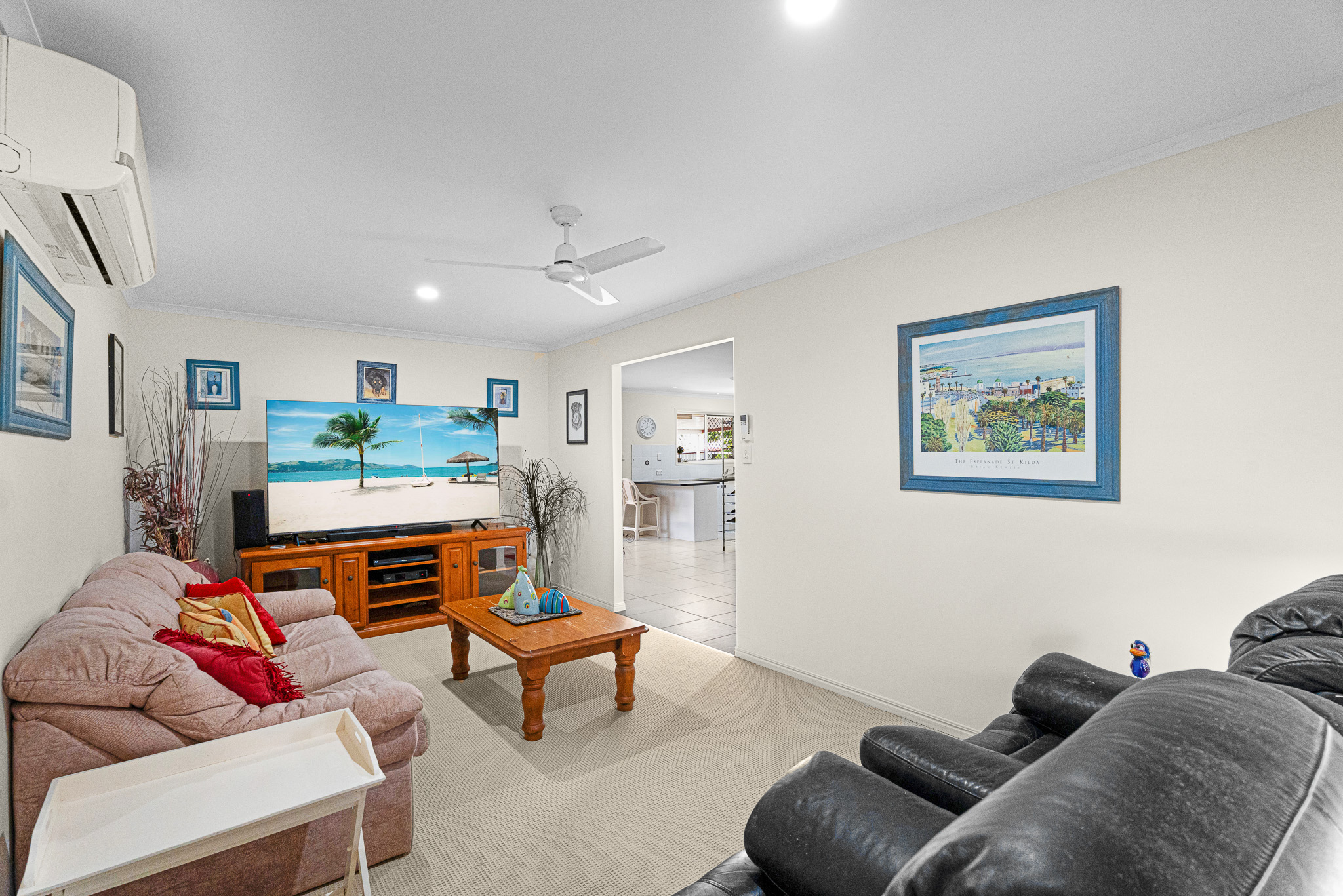 8 Topaz Circuit, URANGAN, QLD 4655 AUS