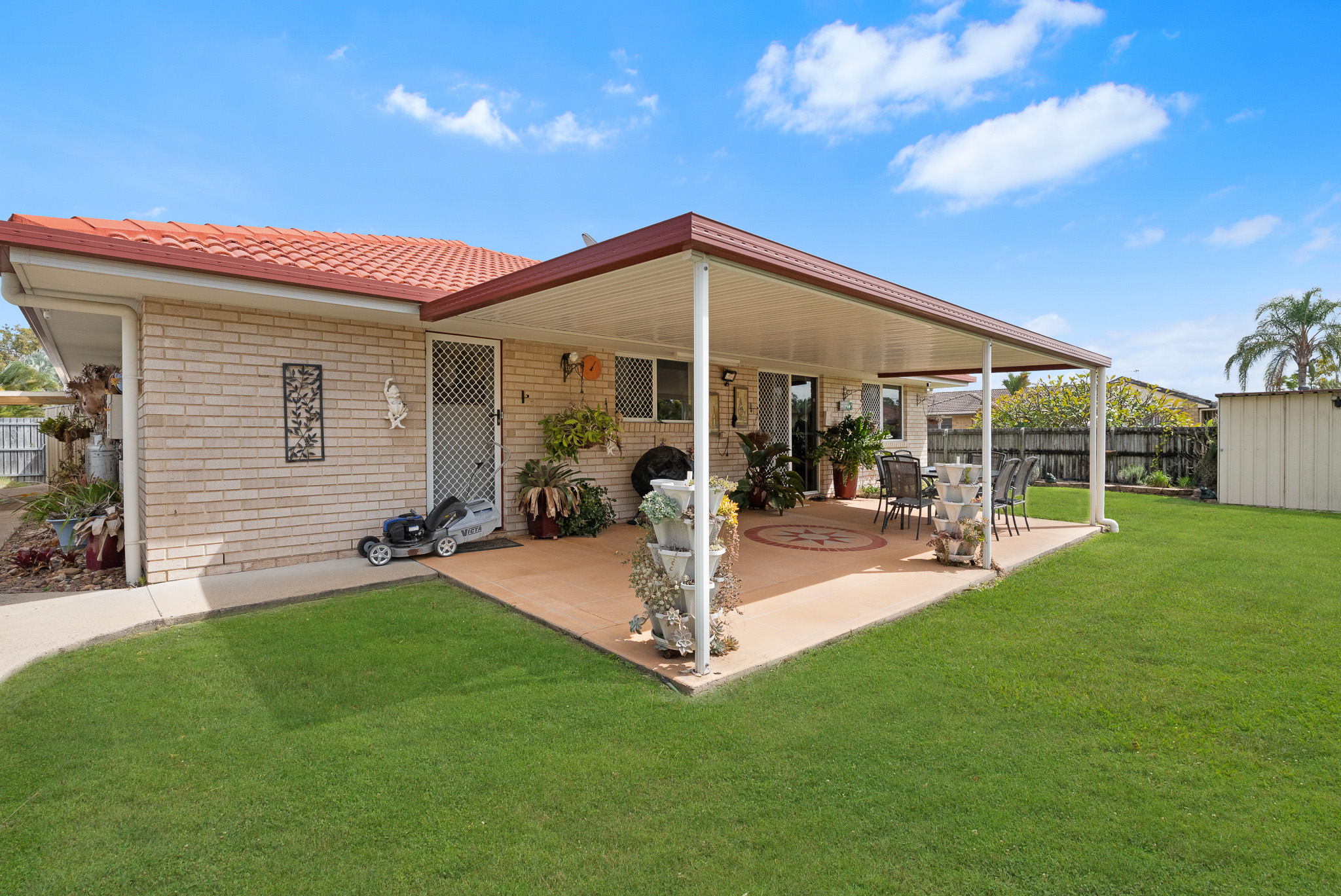 8 Topaz Circuit, URANGAN, QLD 4655 AUS