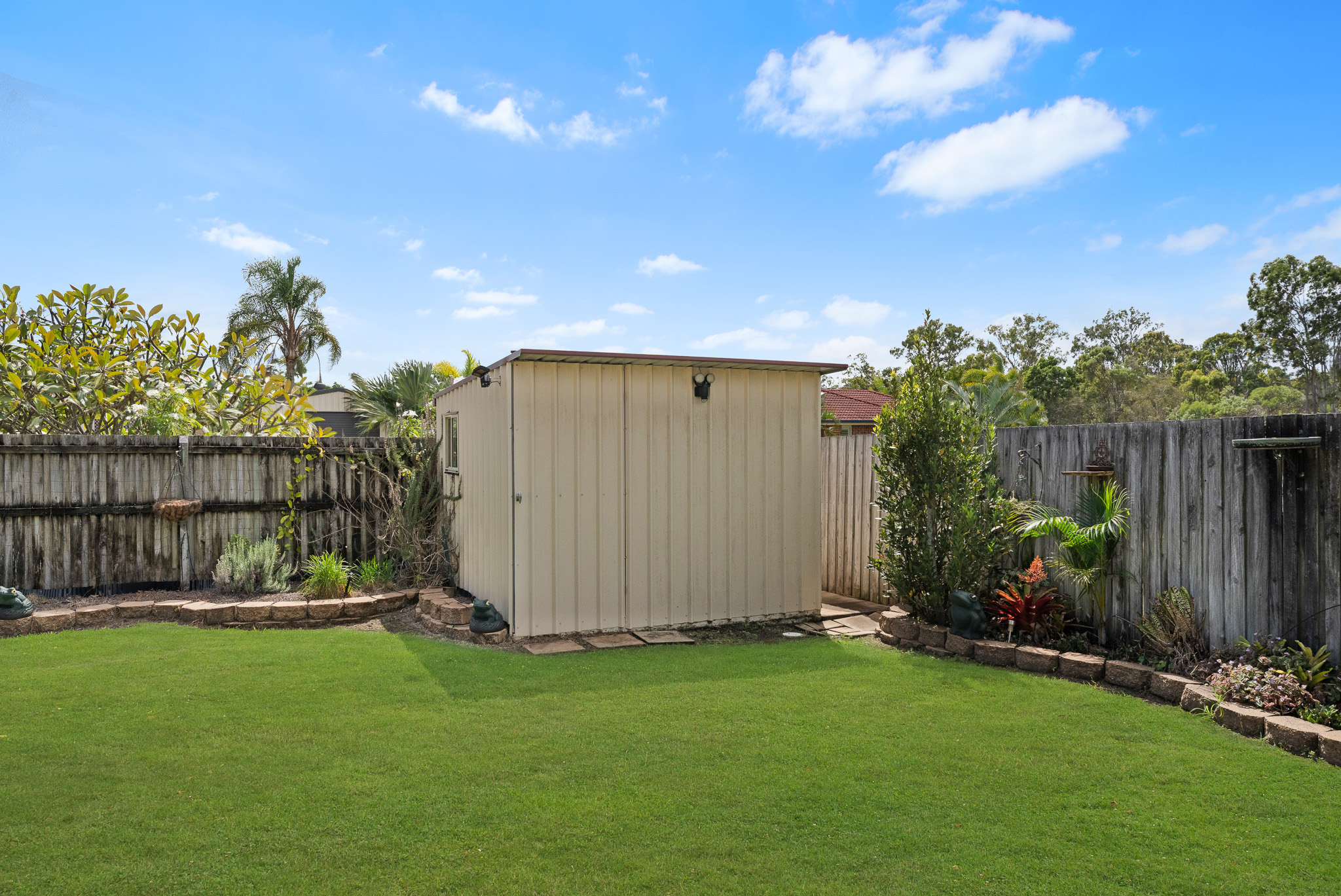 8 Topaz Circuit, URANGAN, QLD 4655 AUS