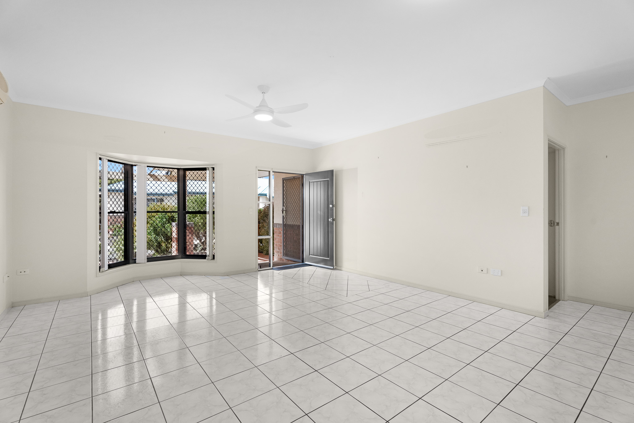 32/34-56 Elizabeth Street, URANGAN, QLD 4655 AUS