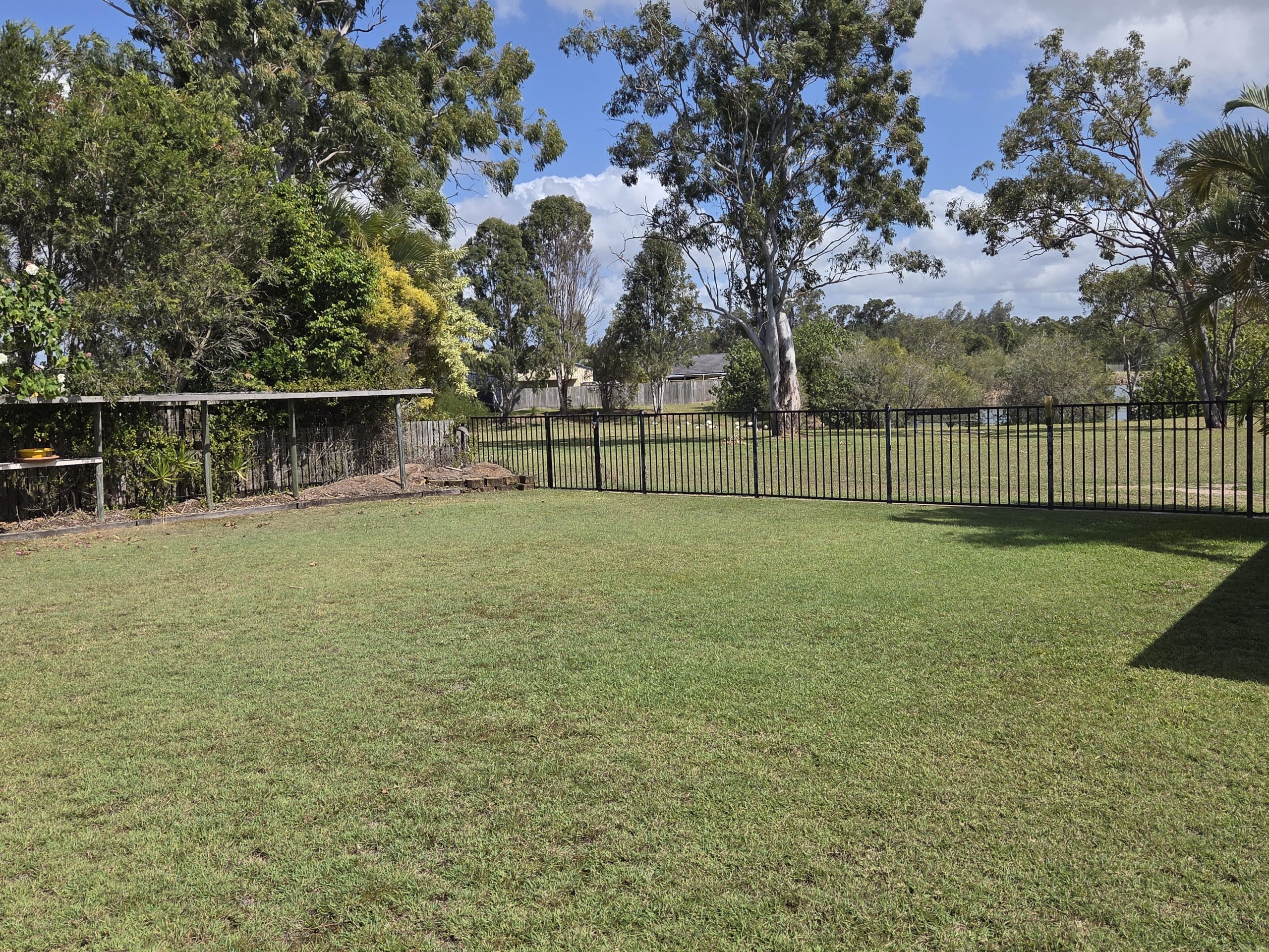 19 Archer Drive, POINT VERNON, QLD 4655 AUS
