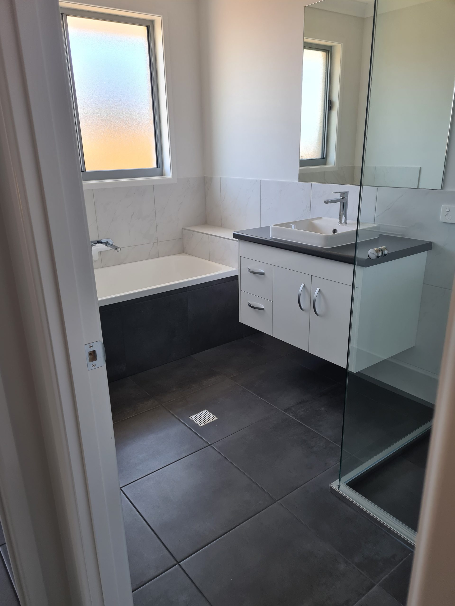 118 Murphy Street, POINT VERNON, QLD 4655 AUS