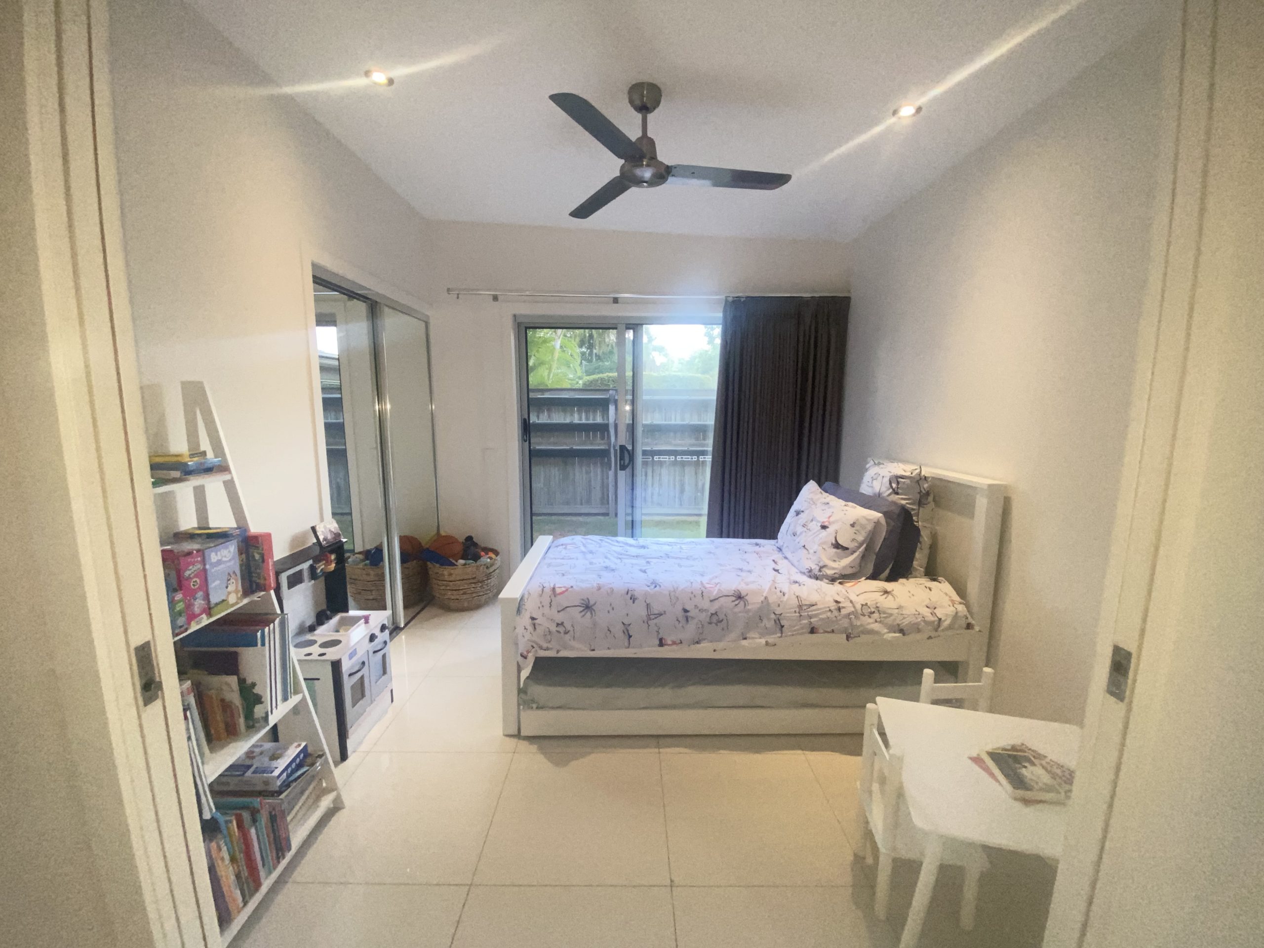 2/138 Cypress Street, URANGAN, QLD 4655 AUS