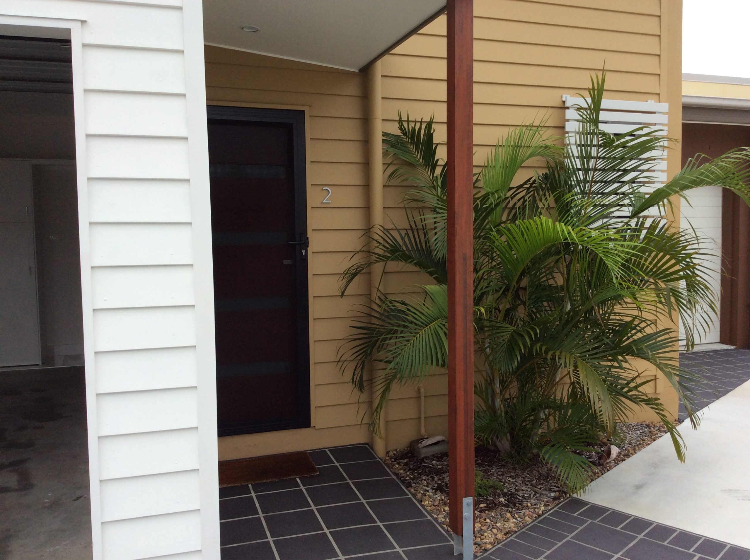 2/138 Cypress Street, URANGAN, QLD 4655 AUS