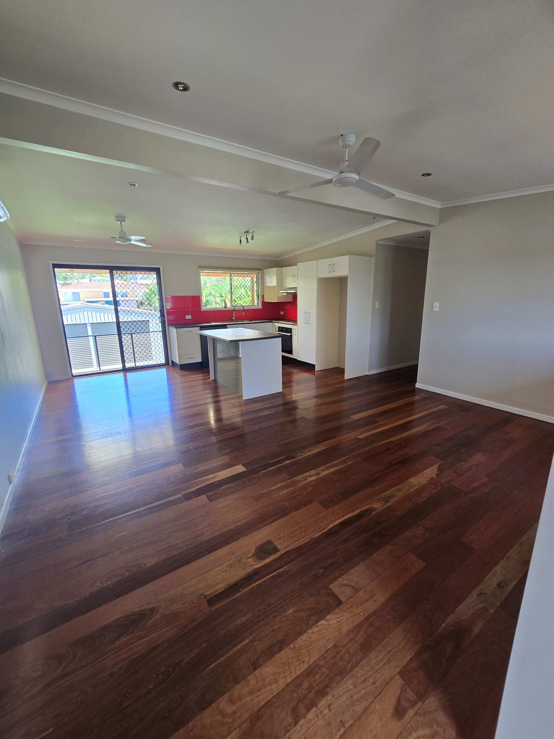 98 Hammond Street, URANGAN, QLD 4655 AUS