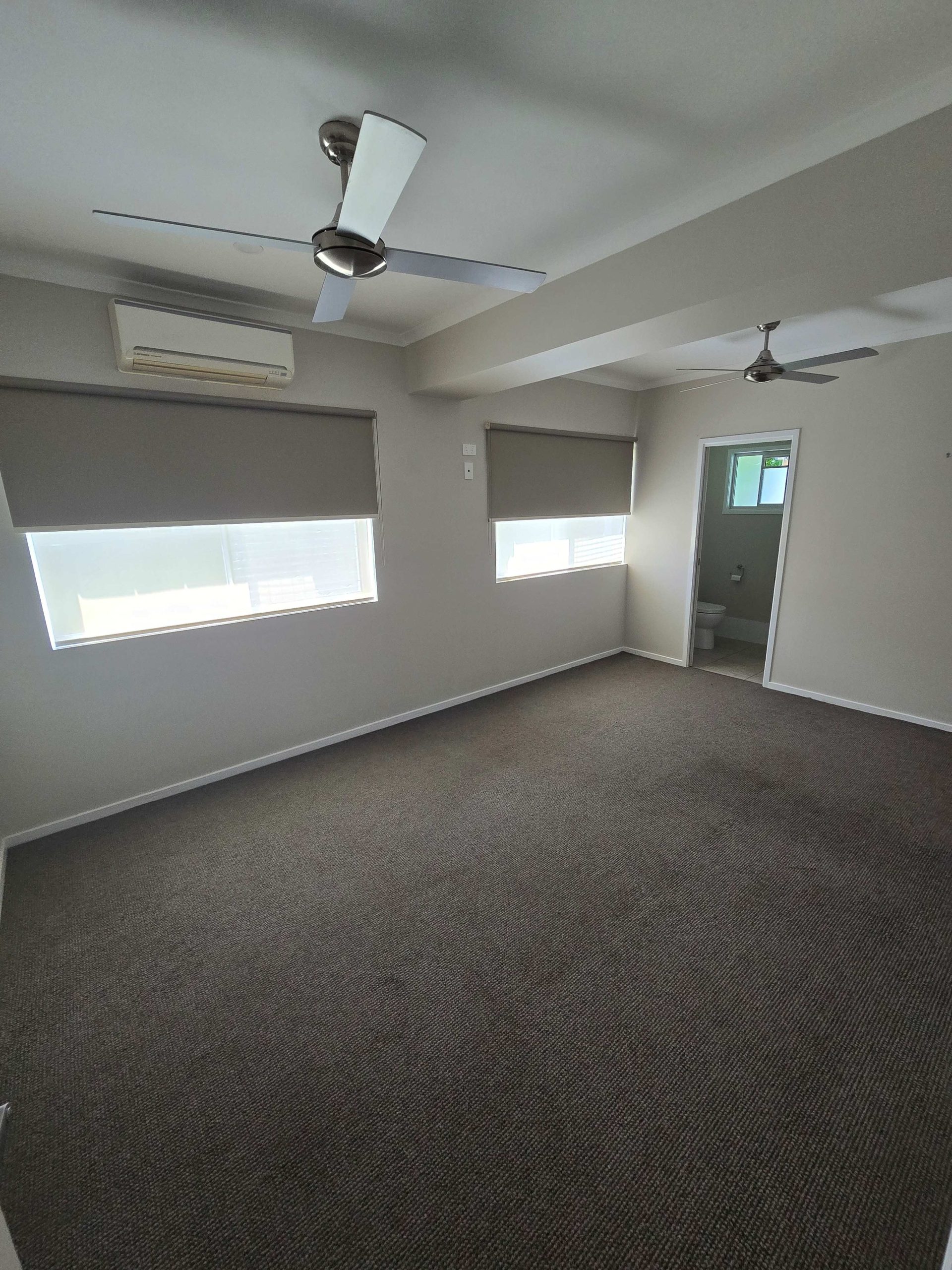 98 Hammond Street, URANGAN, QLD 4655 AUS