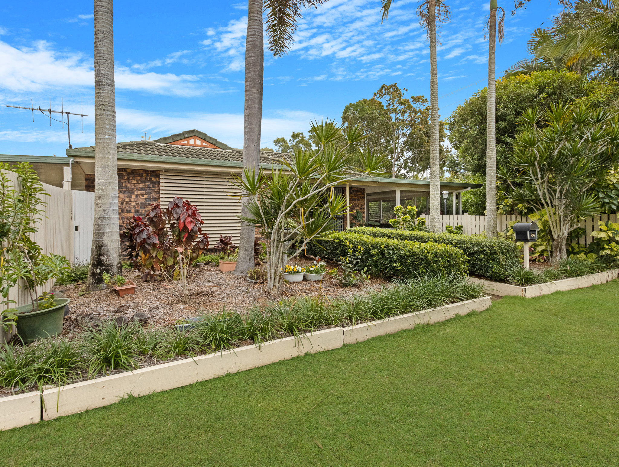 24 Goodwin Avenue, POINT VERNON, QLD 4655 AUS