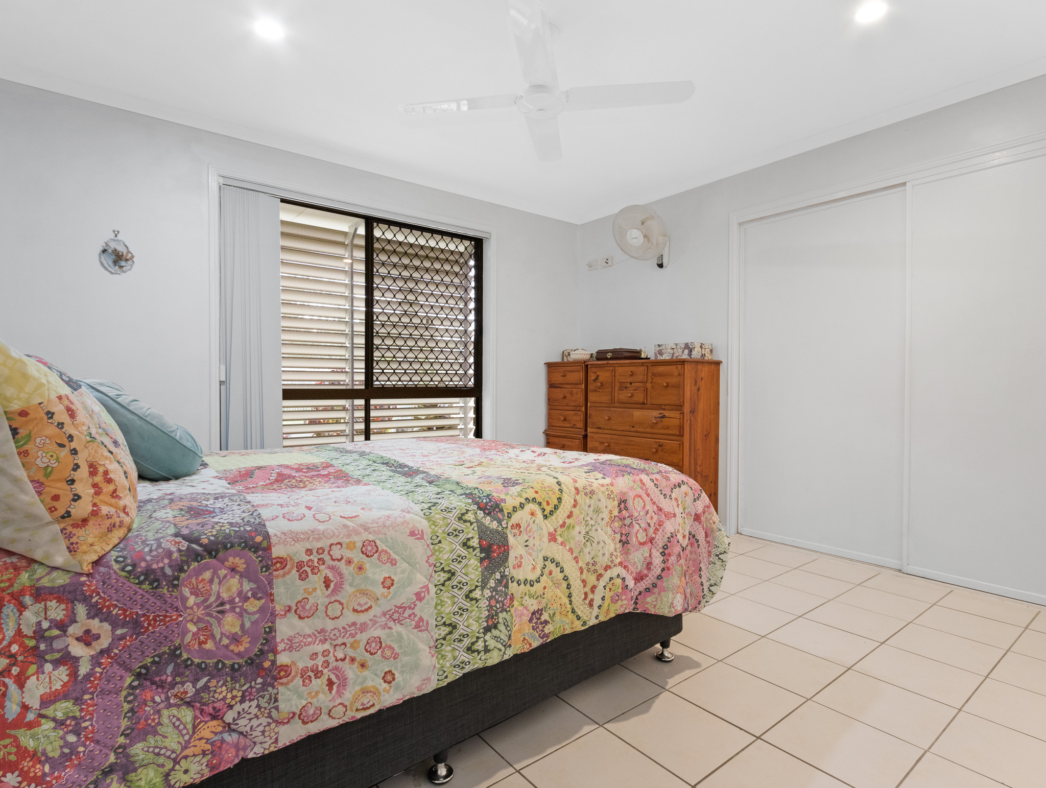 24 Goodwin Avenue, POINT VERNON, QLD 4655 AUS