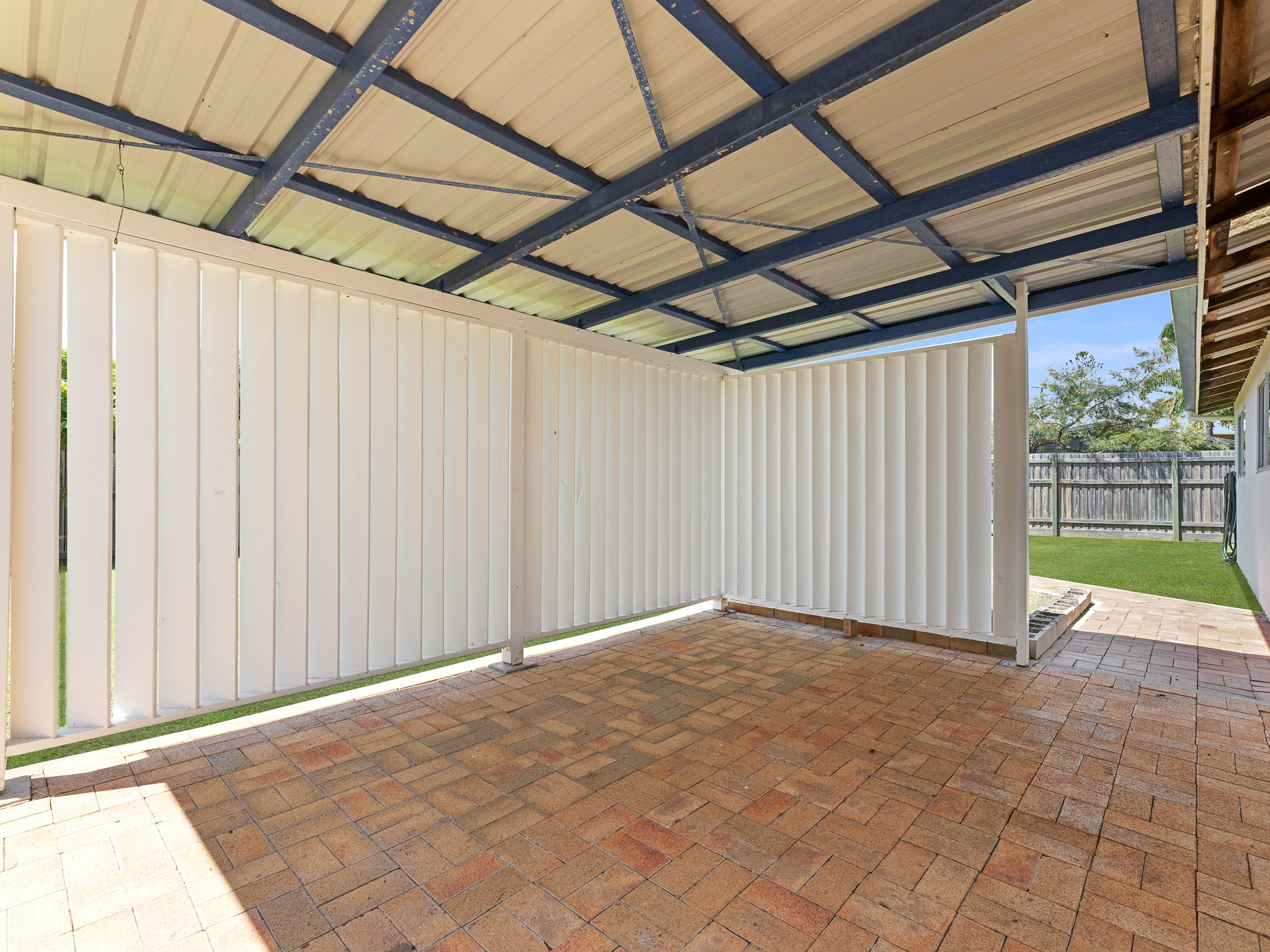 25 Flinders Street, POINT VERNON, QLD 4655 AUS