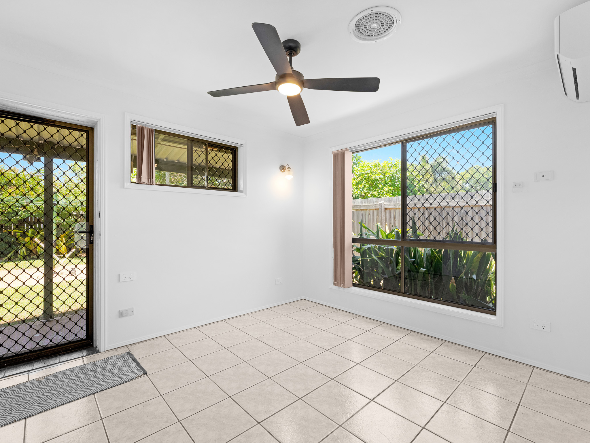 5 Sandalan Way, URANGAN, QLD 4655 AUS