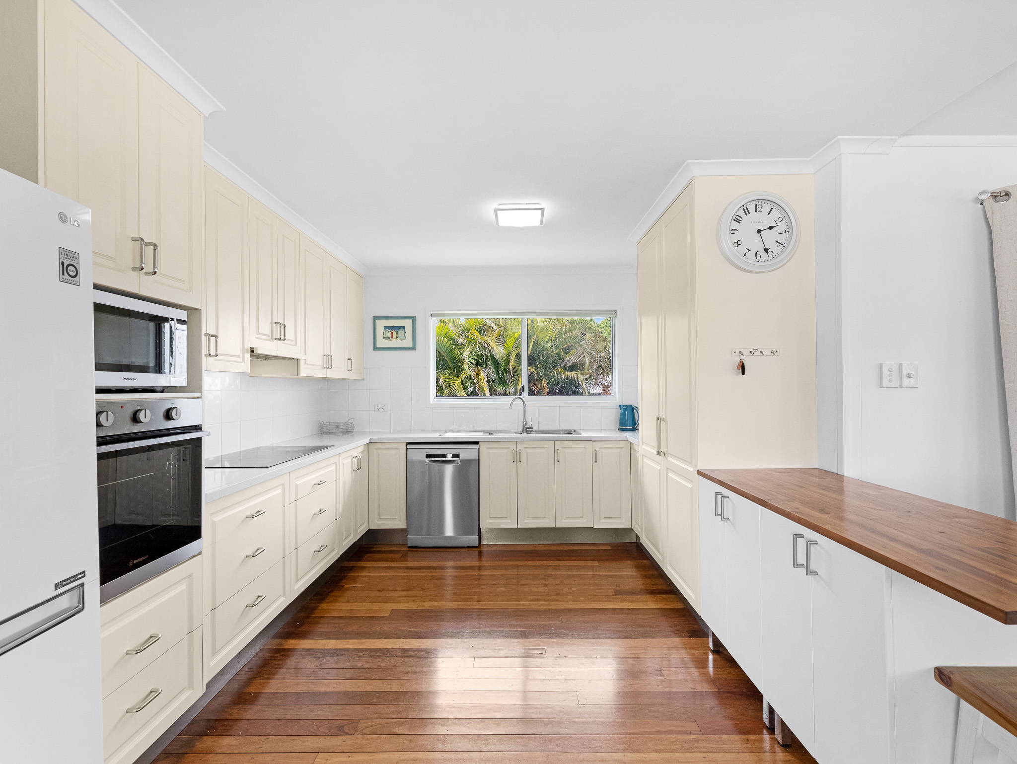 30 Pulgul Street, URANGAN, QLD 4655 AUS