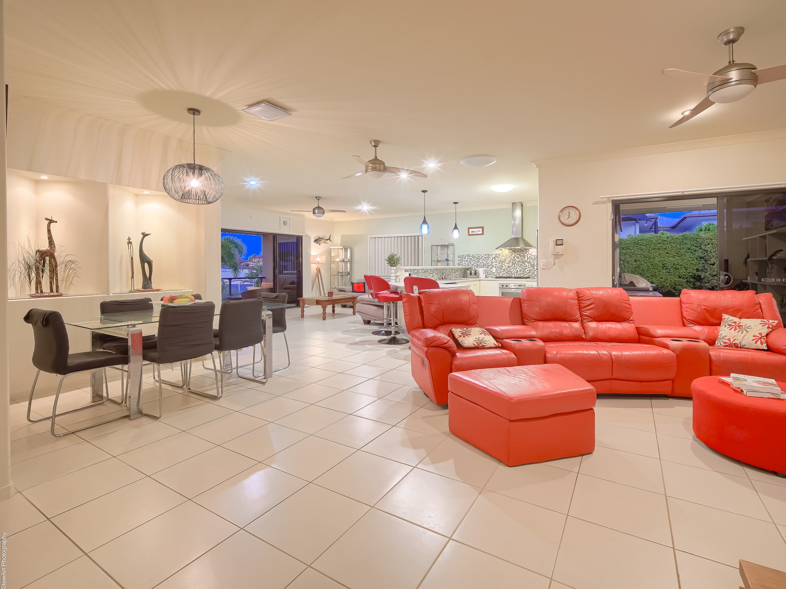 6 Pohlmann Court, SCARNESS, QLD 4655 AUS