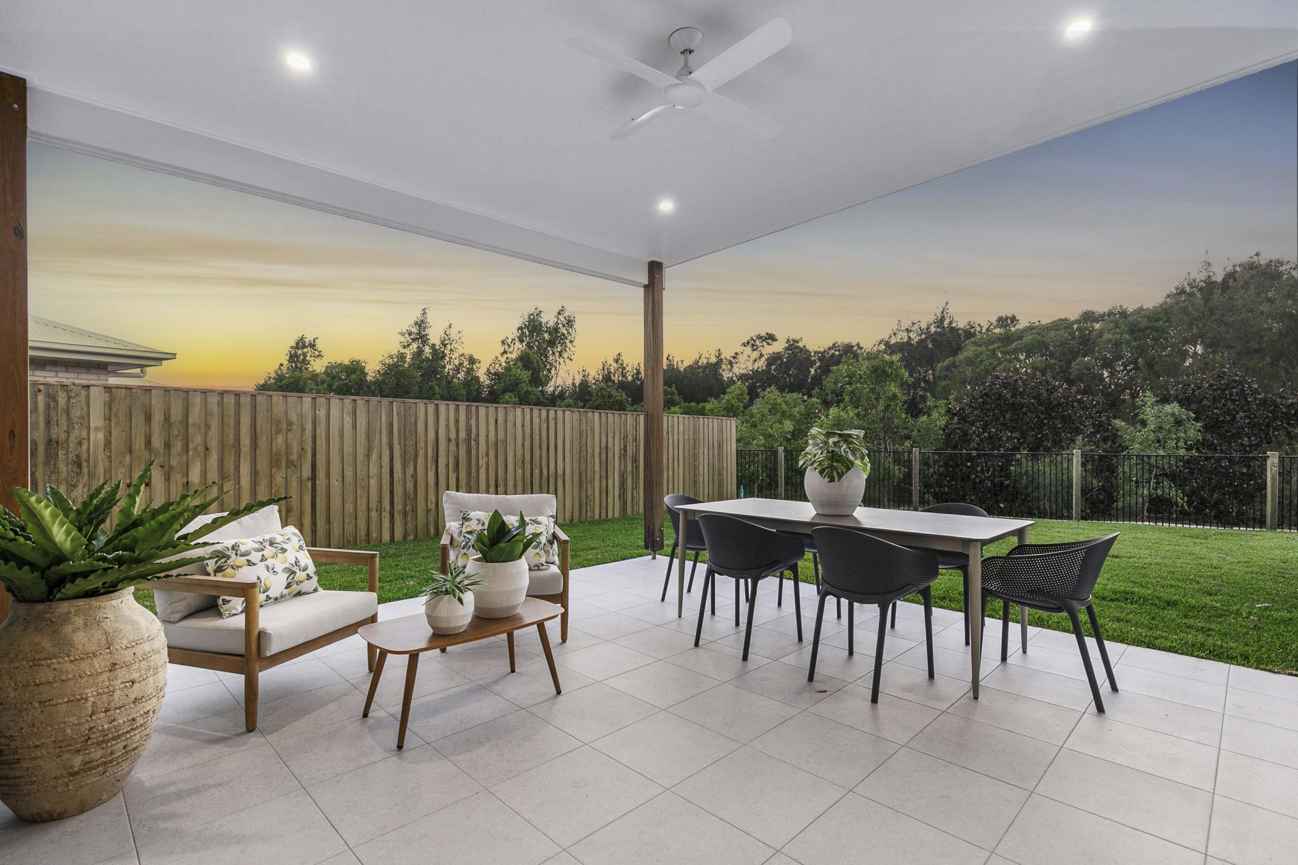 39 Oceanview Street, POINT VERNON, QLD 4655 AUS