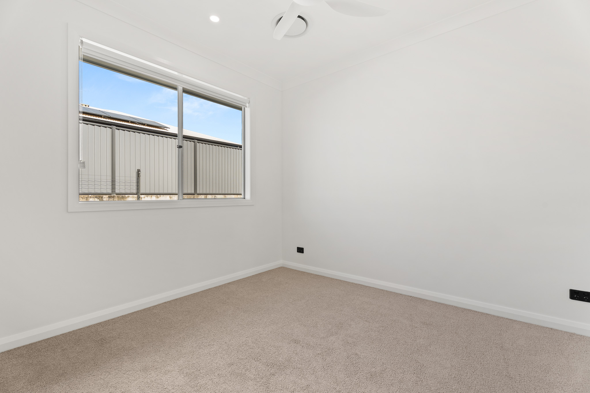 5 Messer Drive, KAWUNGAN, QLD 4655 AUS