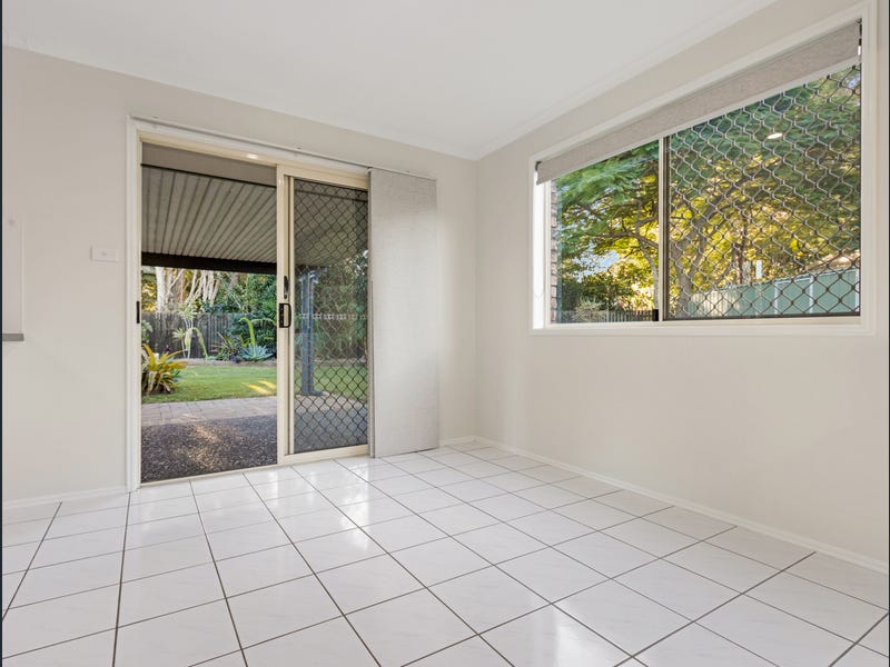 5 Fiona Court, URANGAN, QLD 4655 AUS