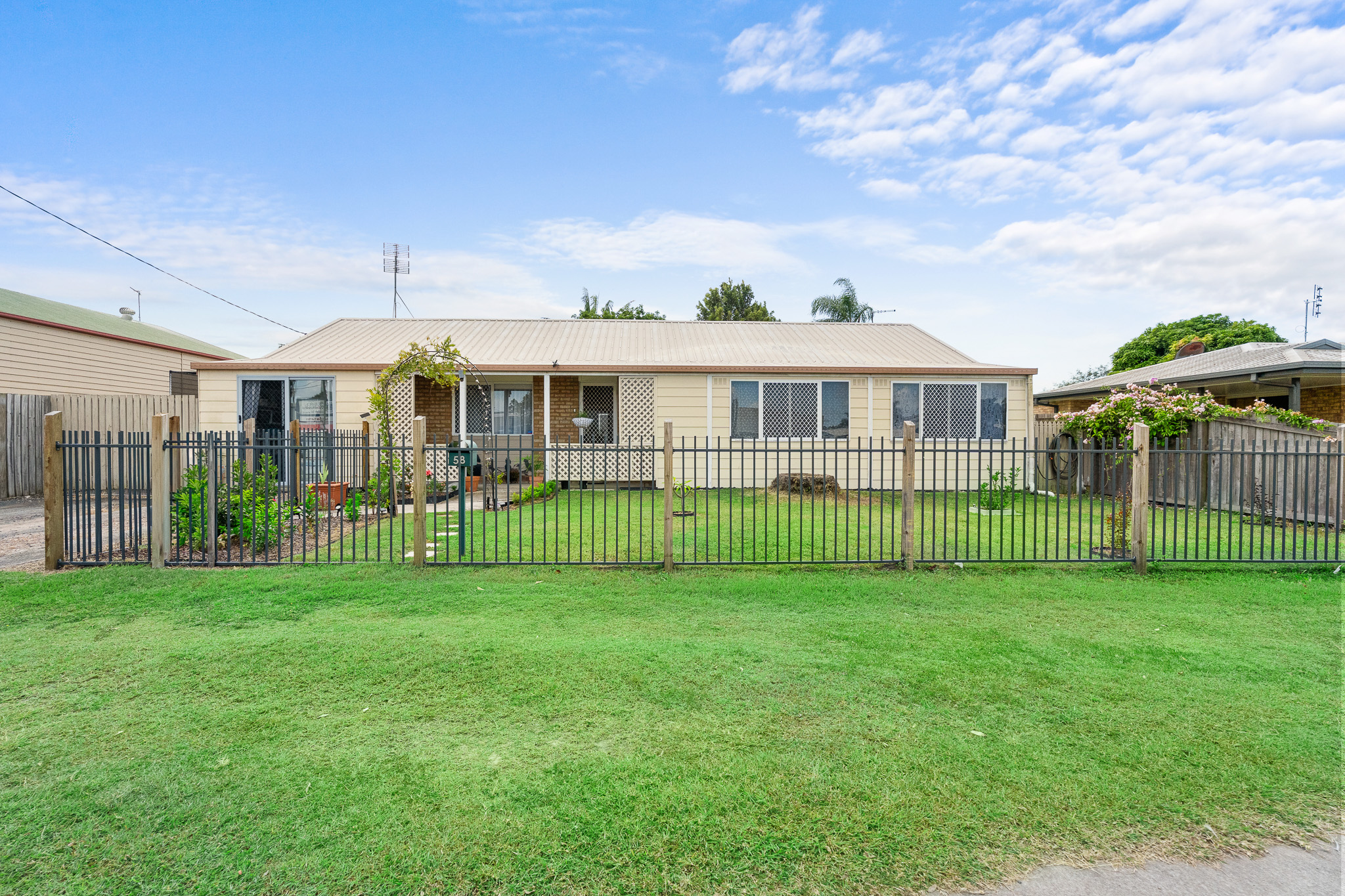 58 Old Maryborough Road, PIALBA, QLD 4655 AUS