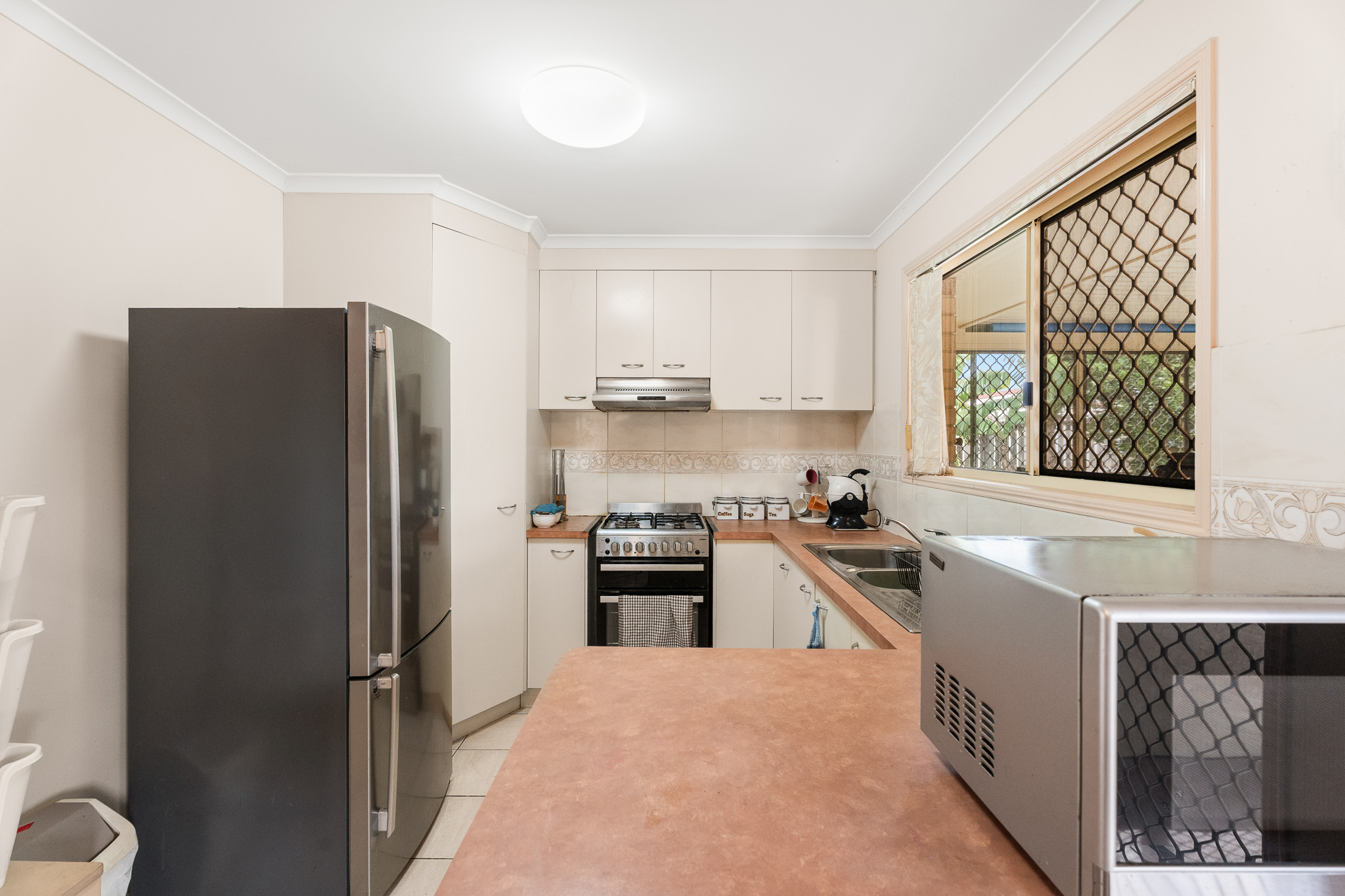 17 Foreshore Drive, URANGAN, QLD 4655 AUS