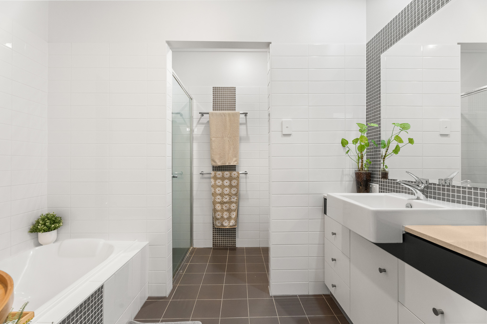 26/136 Pulgul Street 'Quarterdecks Retreat', URANGAN, QLD 4655 AUS