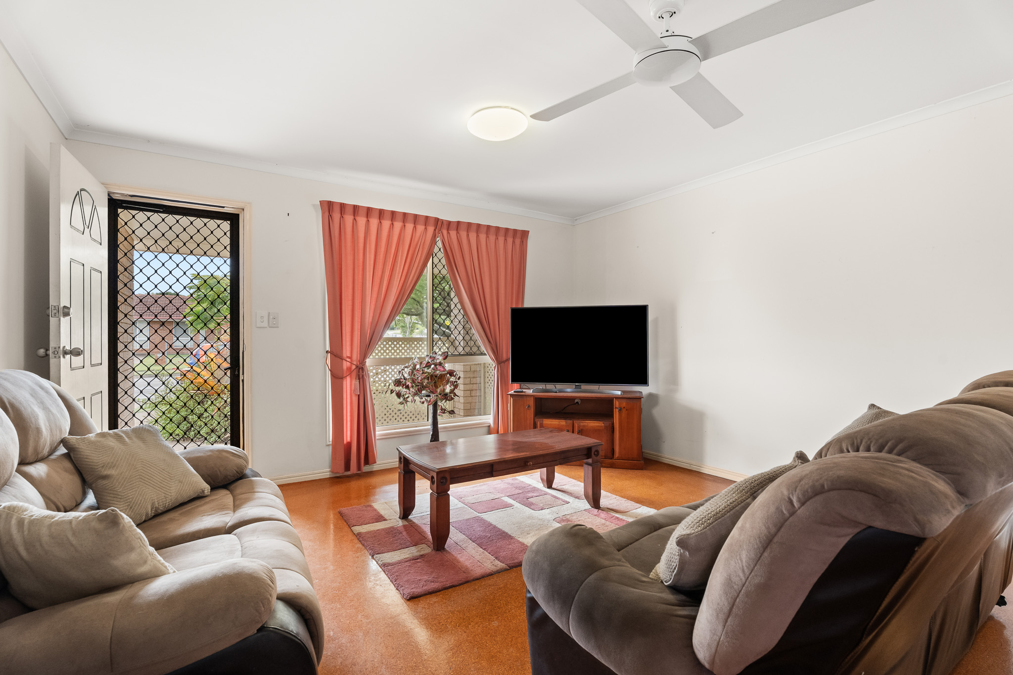 2 Archer Drive, POINT VERNON, QLD 4655 AUS