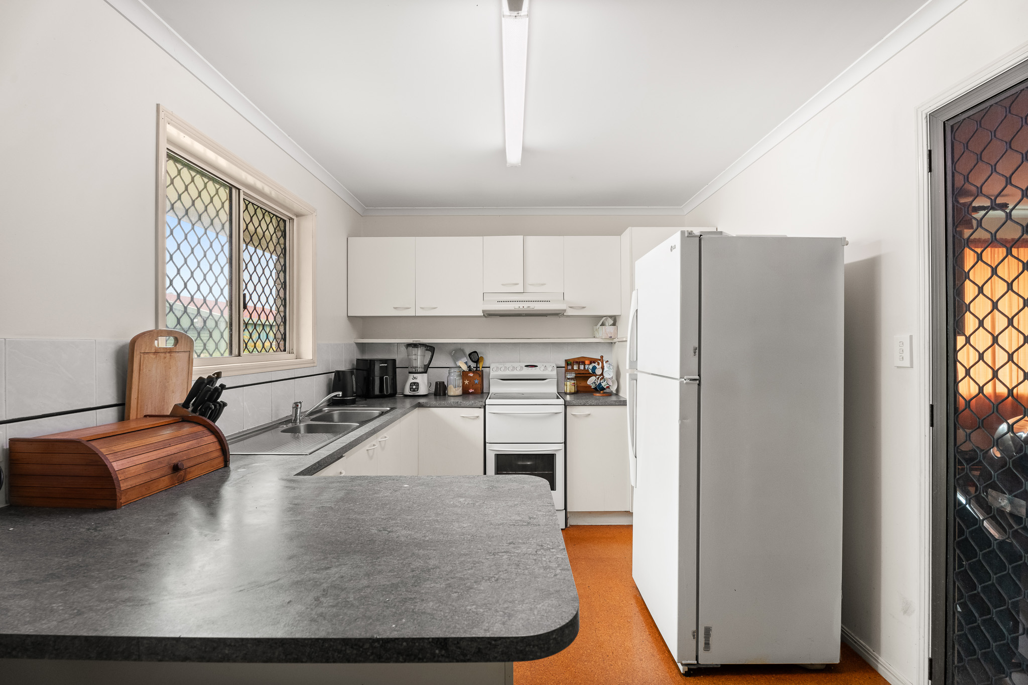 2 Archer Drive, POINT VERNON, QLD 4655 AUS