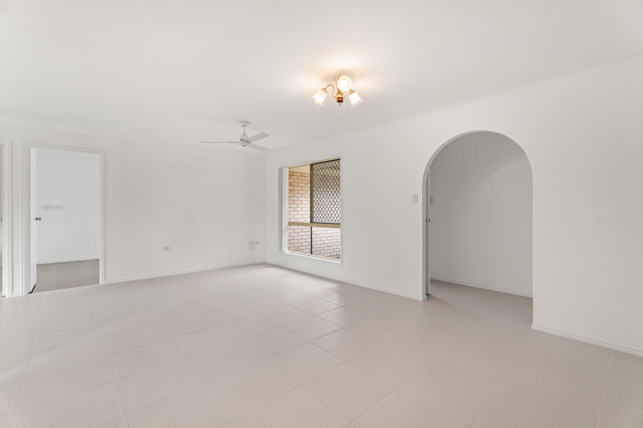 190 Lower Mountain Road, DUNDOWRAN, QLD 4655 AUS