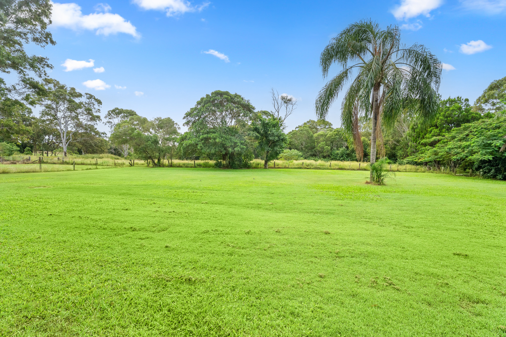 190 Lower Mountain Road, DUNDOWRAN, QLD 4655 AUS