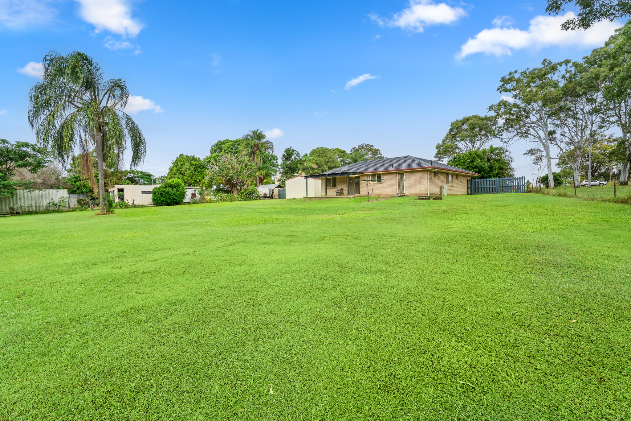 190 Lower Mountain Road, DUNDOWRAN, QLD 4655 AUS