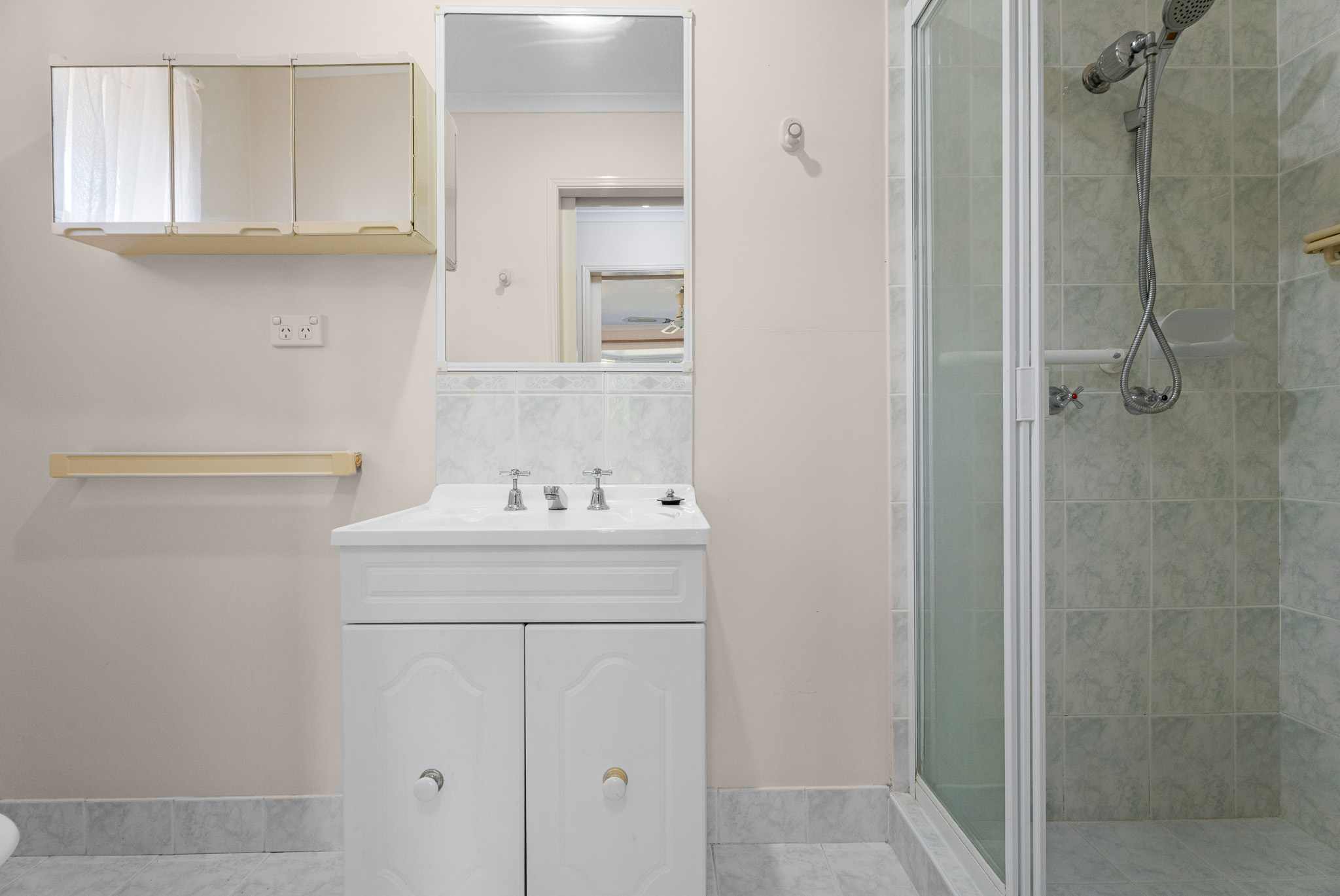 32 Anembo Drive, TORQUAY, QLD 4655 AUS