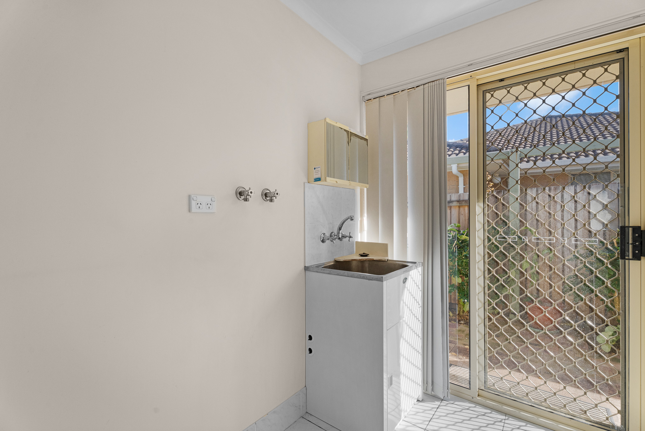 32 Anembo Drive, TORQUAY, QLD 4655 AUS