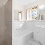 32 Anembo Drive, TORQUAY, QLD 4655 AUS